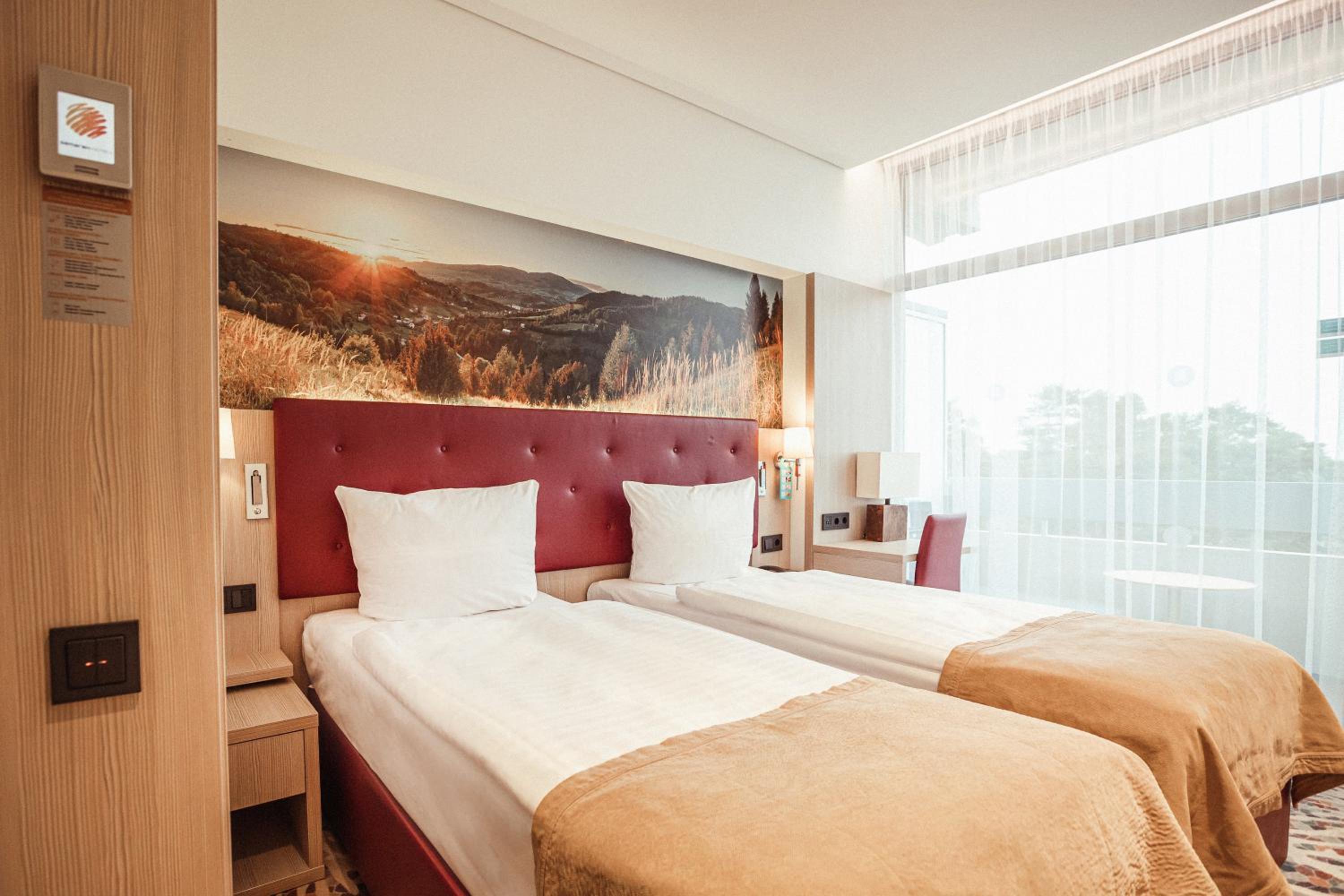 Standard Twin Room with Spa Access  - Photo 1