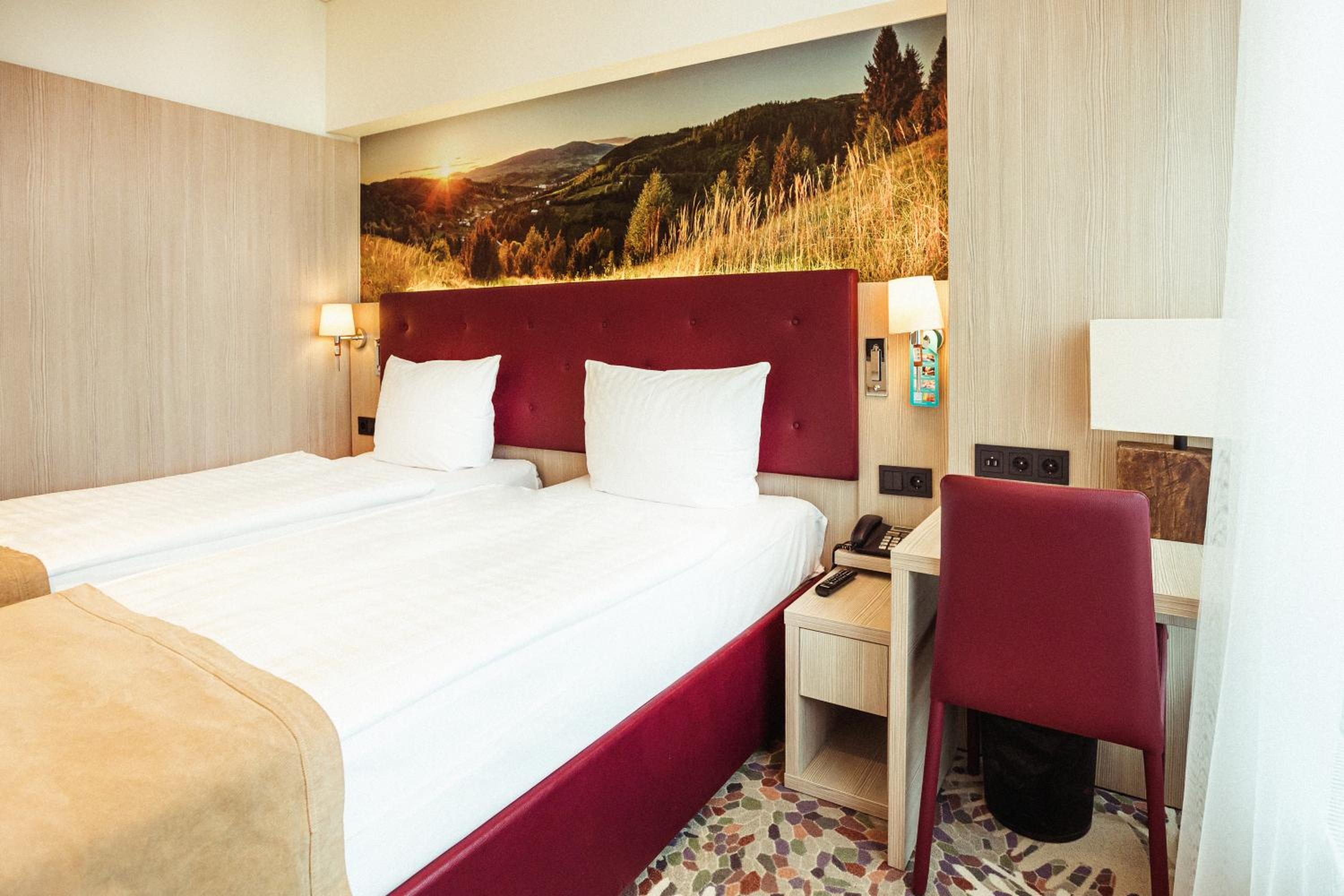 Standard Twin Room with Spa Access  - Photo 2