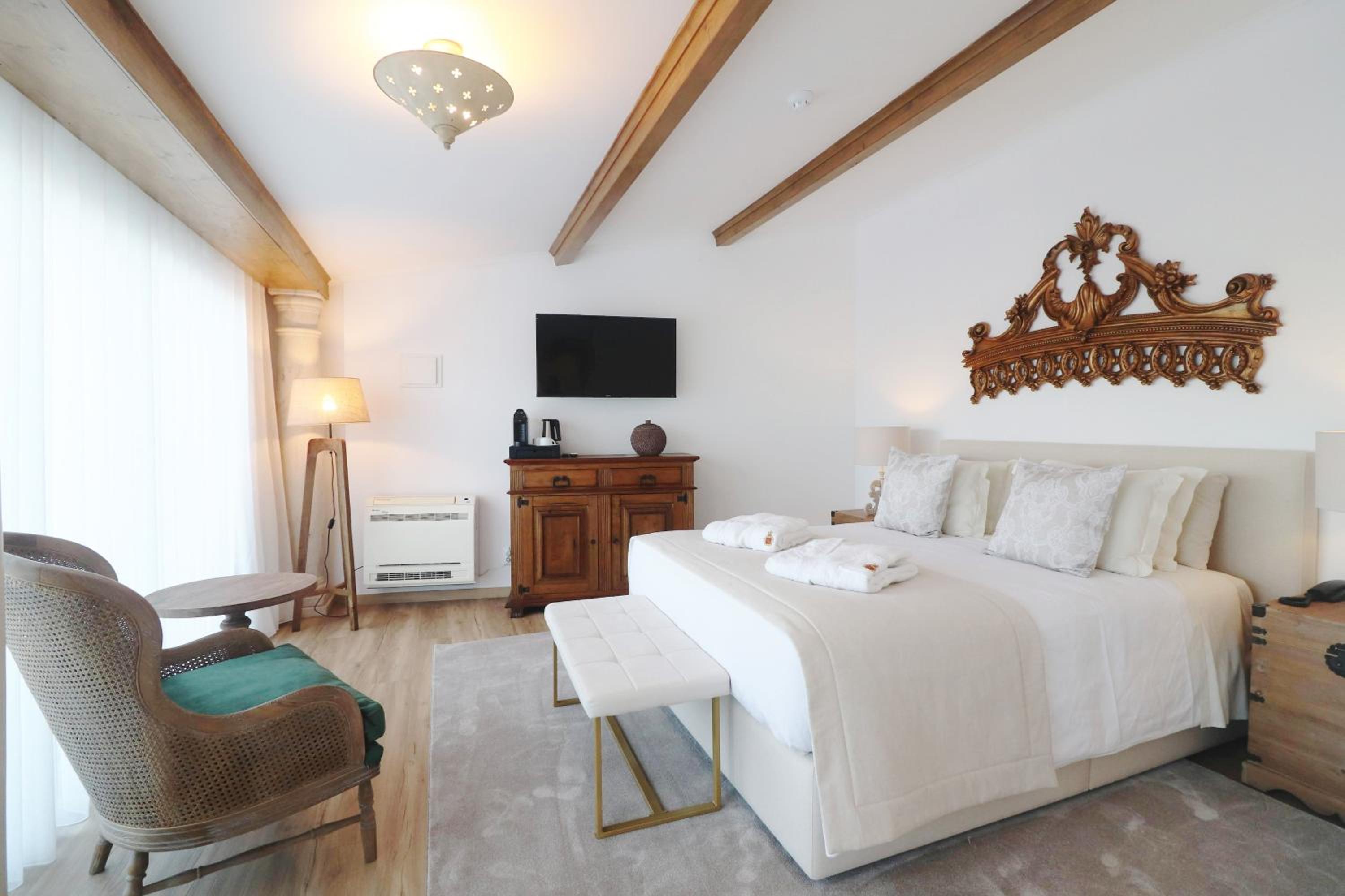 Deluxe Double Room with Castle View