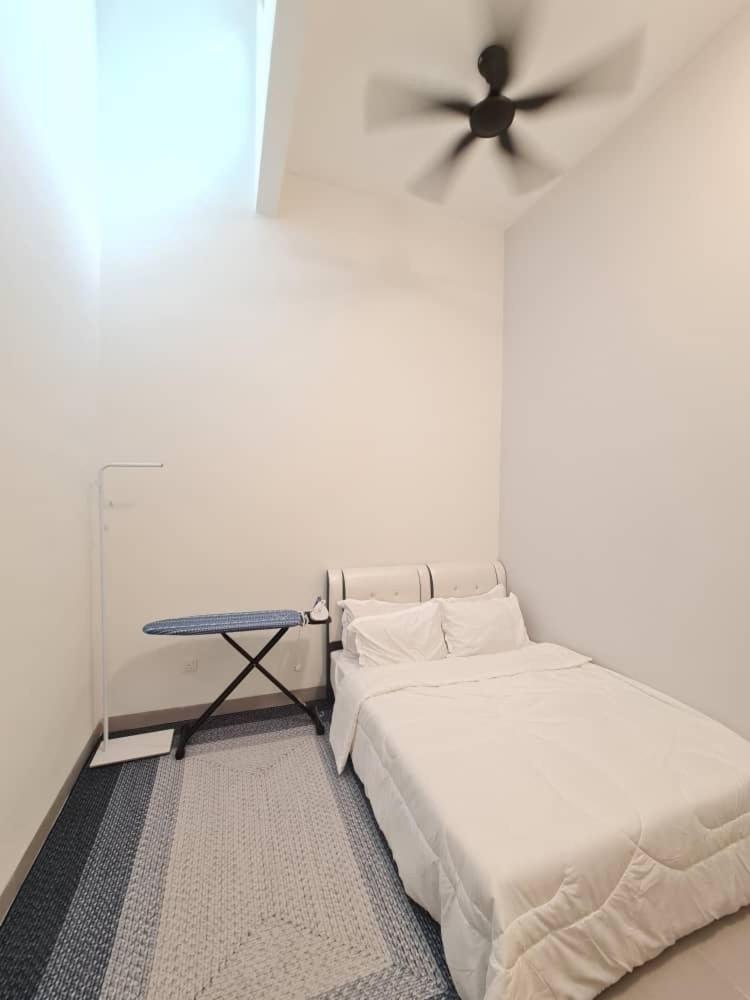 Four-Bedroom House photo 3