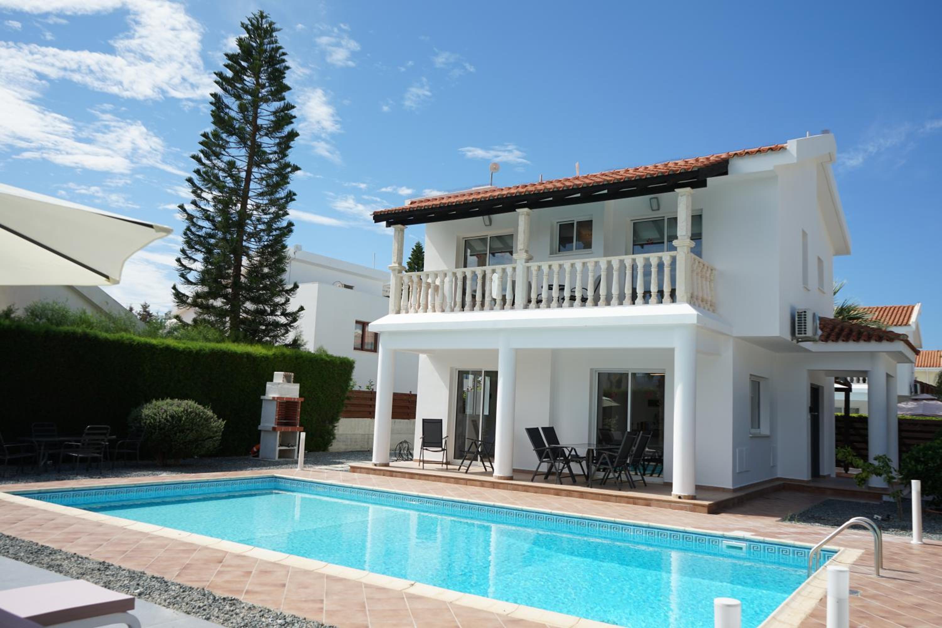Villa with Private Pool photo 2