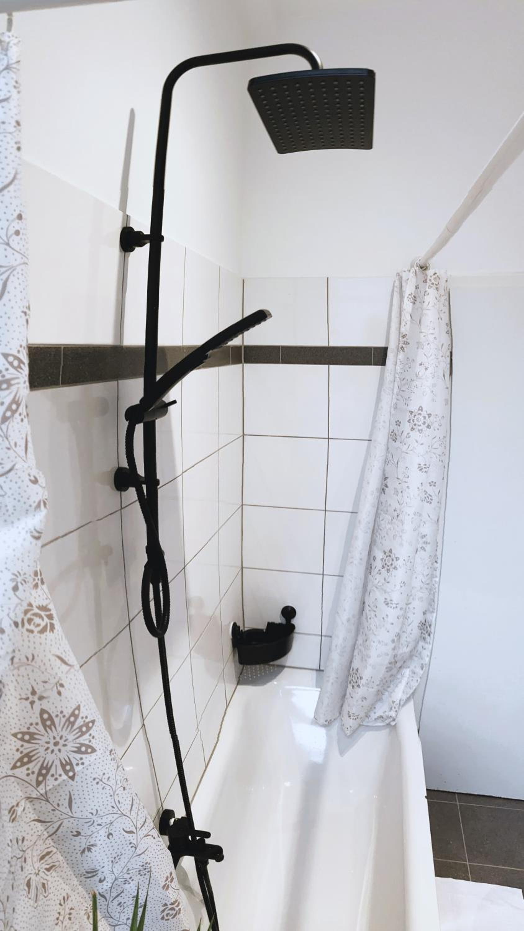 Double or Twin Room with Shared Bathroom photo 2