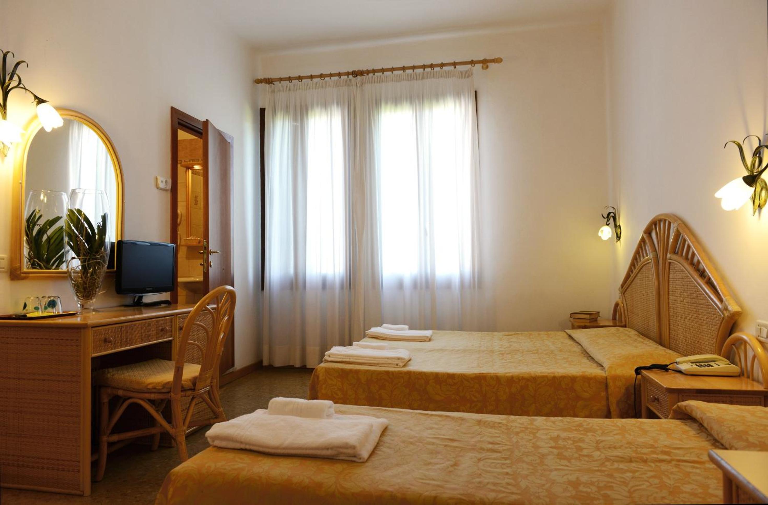 Triple Room photo 3