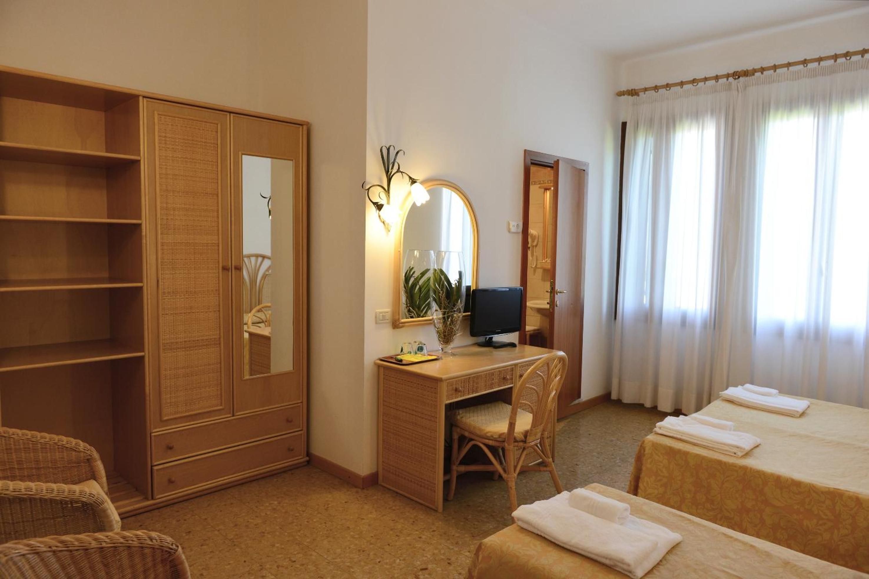 Triple Room photo 2