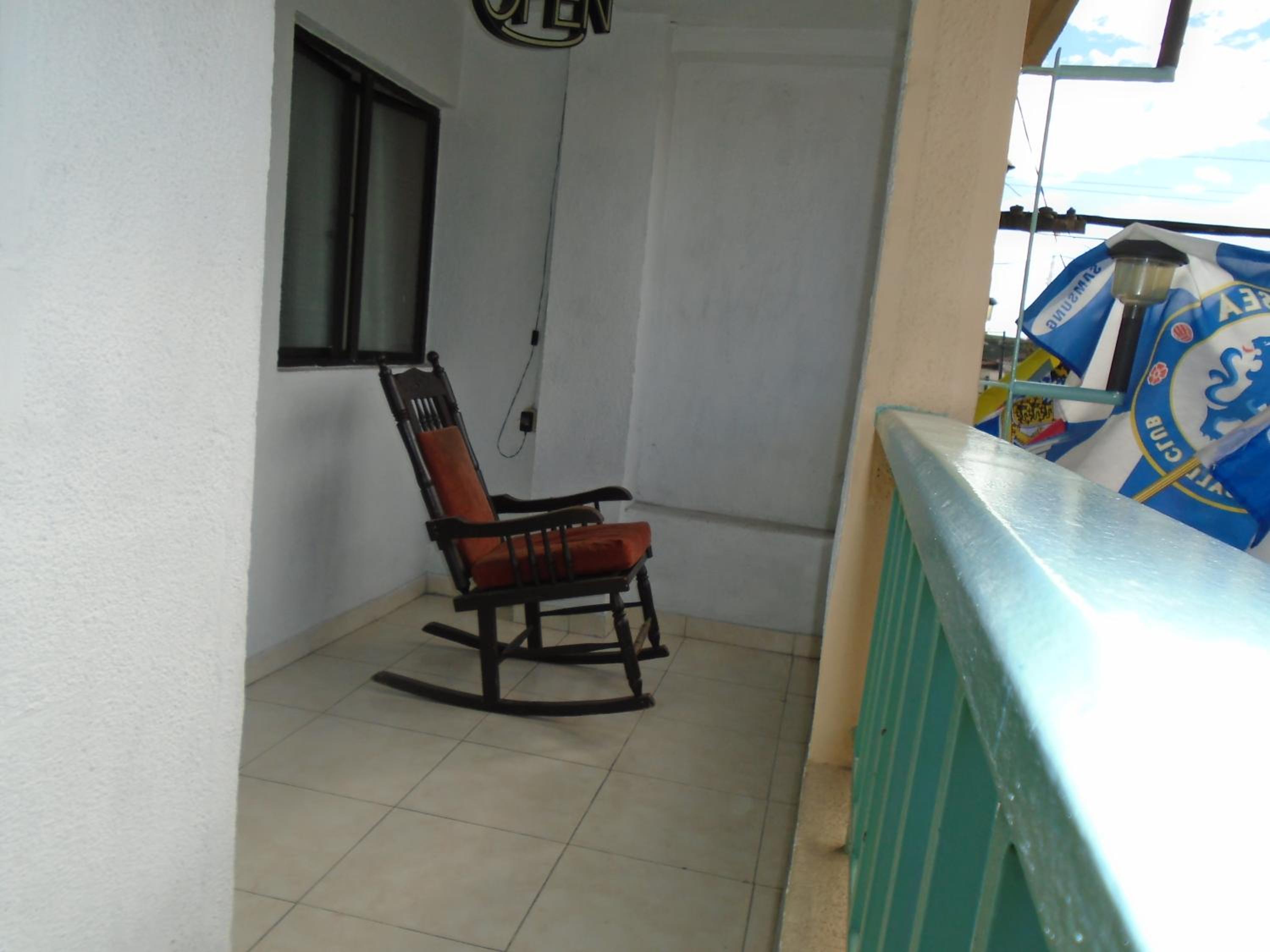 Quadruple Room with Private Bathroom photo 3