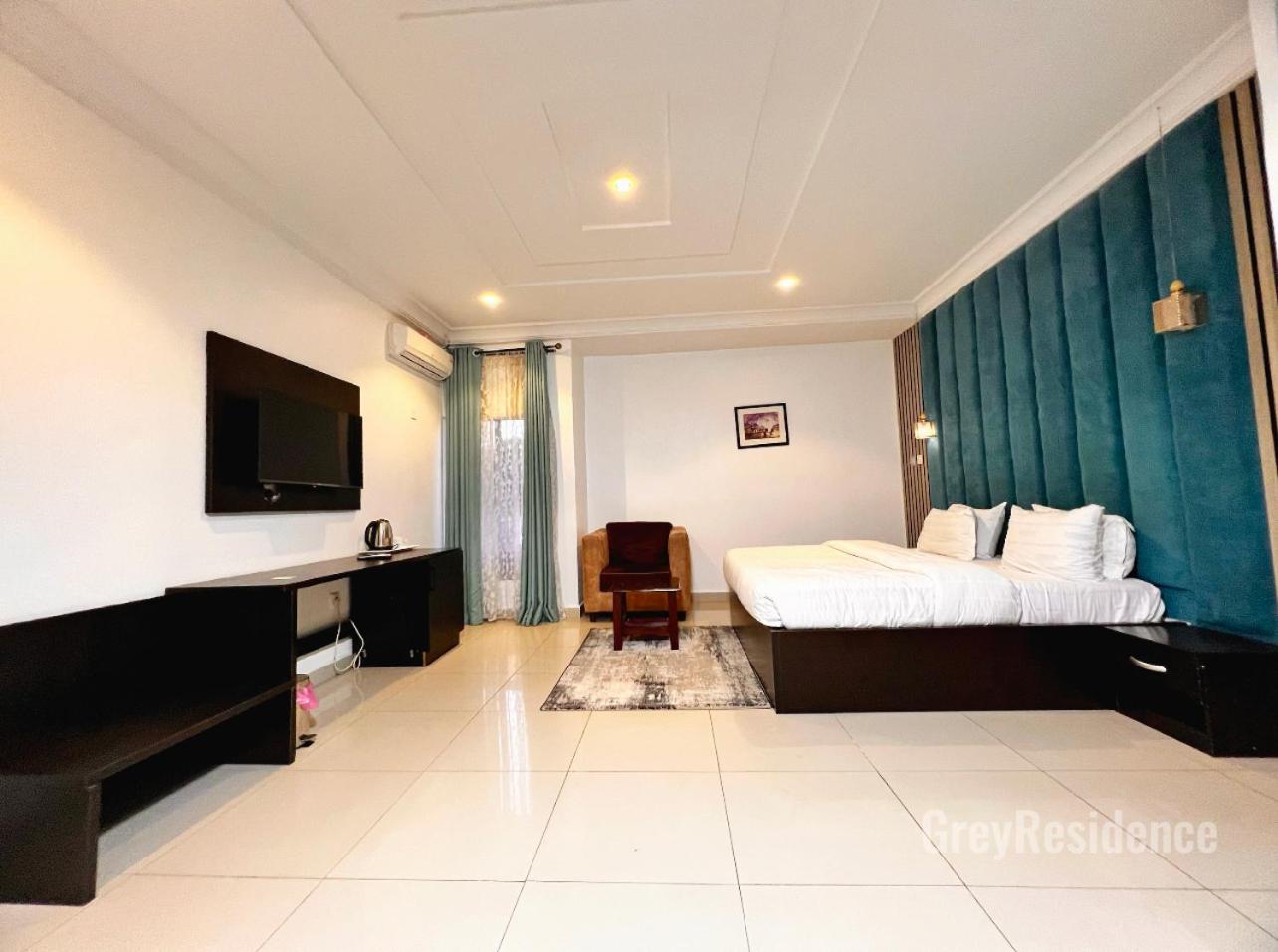 Deluxe Double Room with Bath photo 3