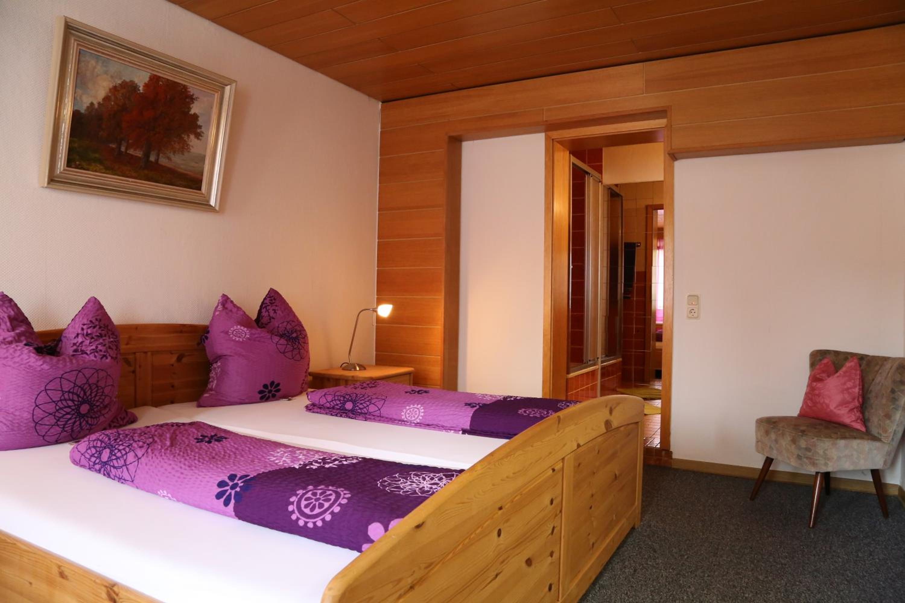 Triple Room with Bathroom - Photo 1