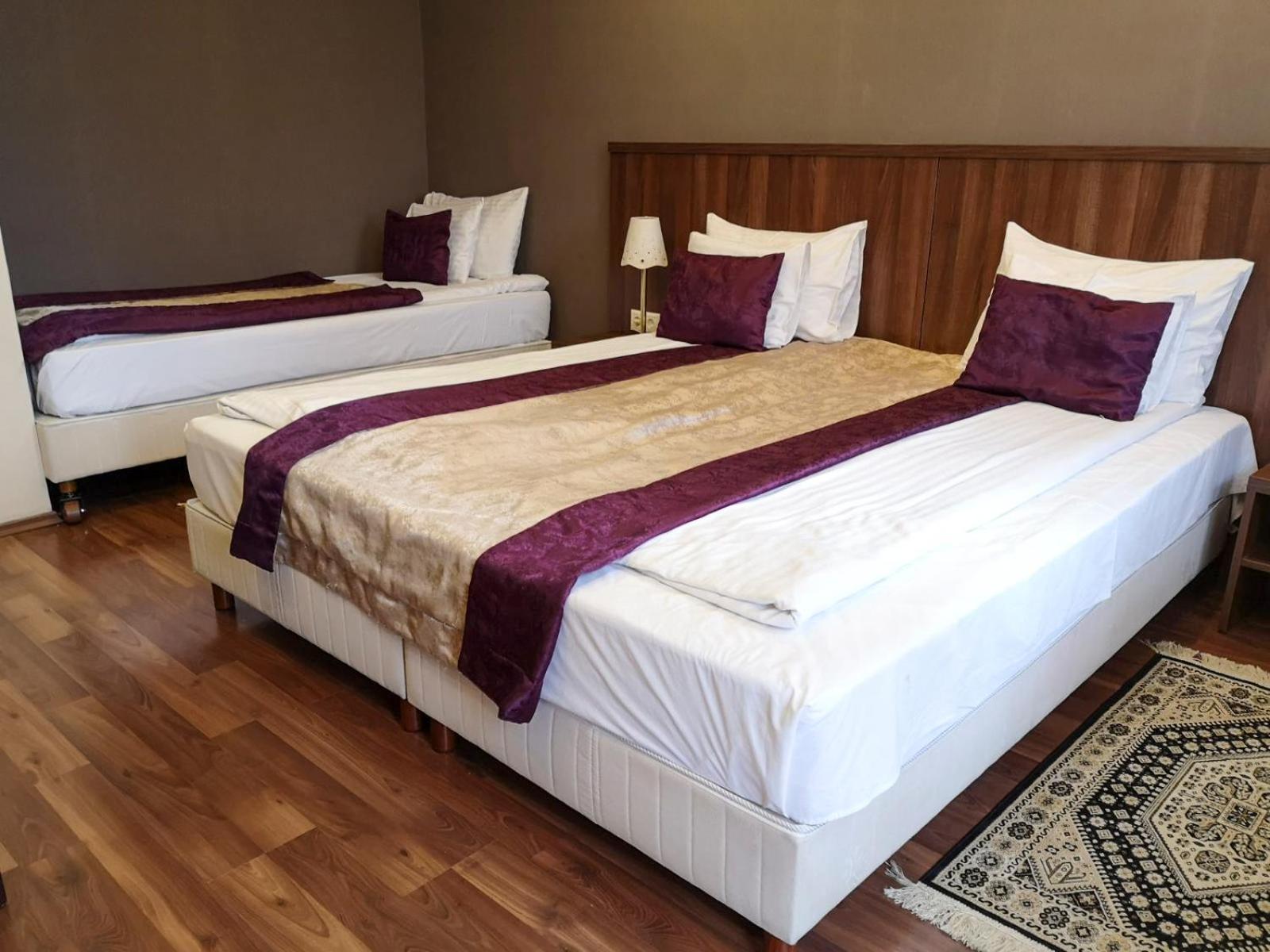 Bed & Sleeping Area
