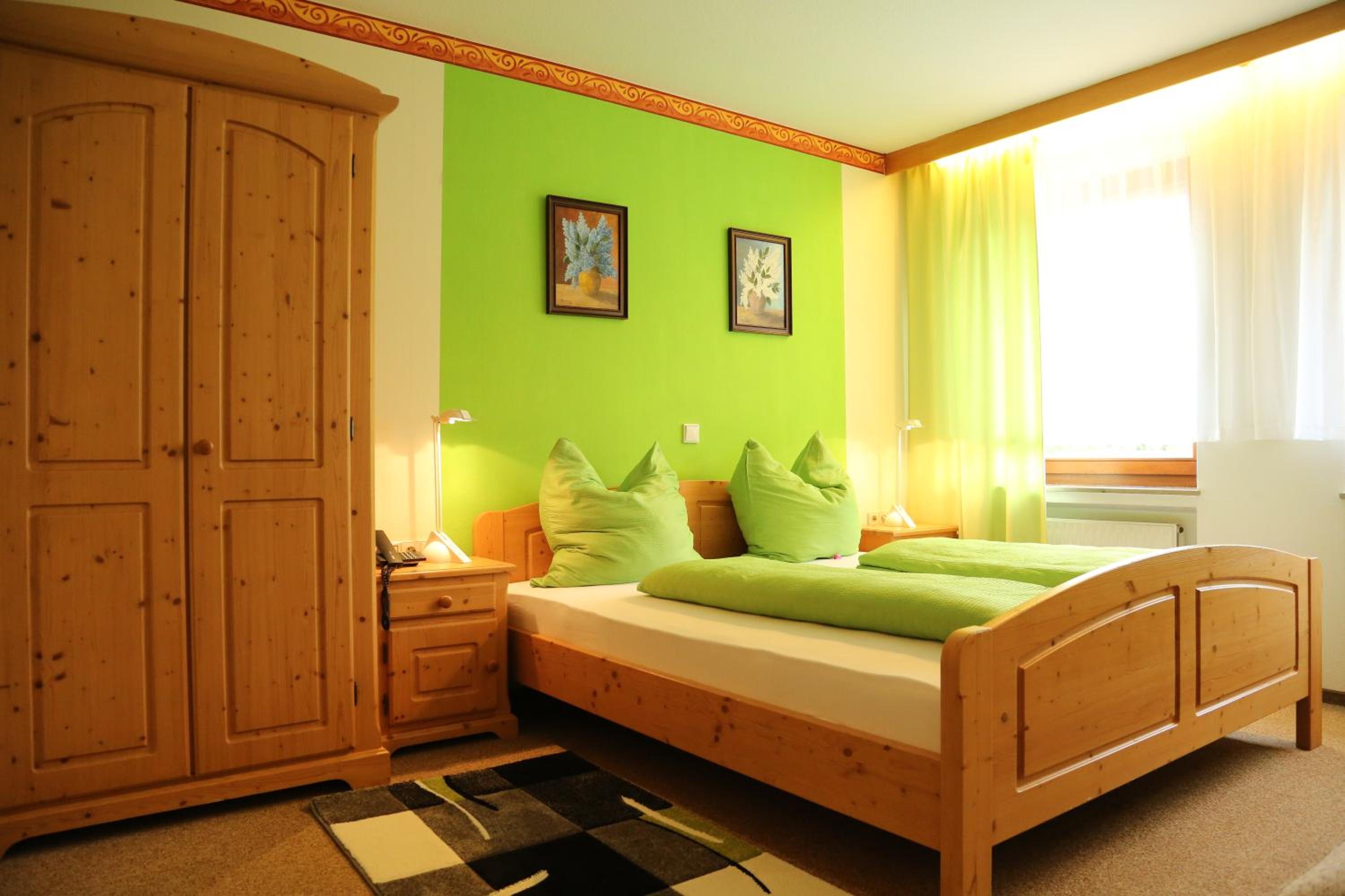 Deluxe Double Room with Shower - Photo 1