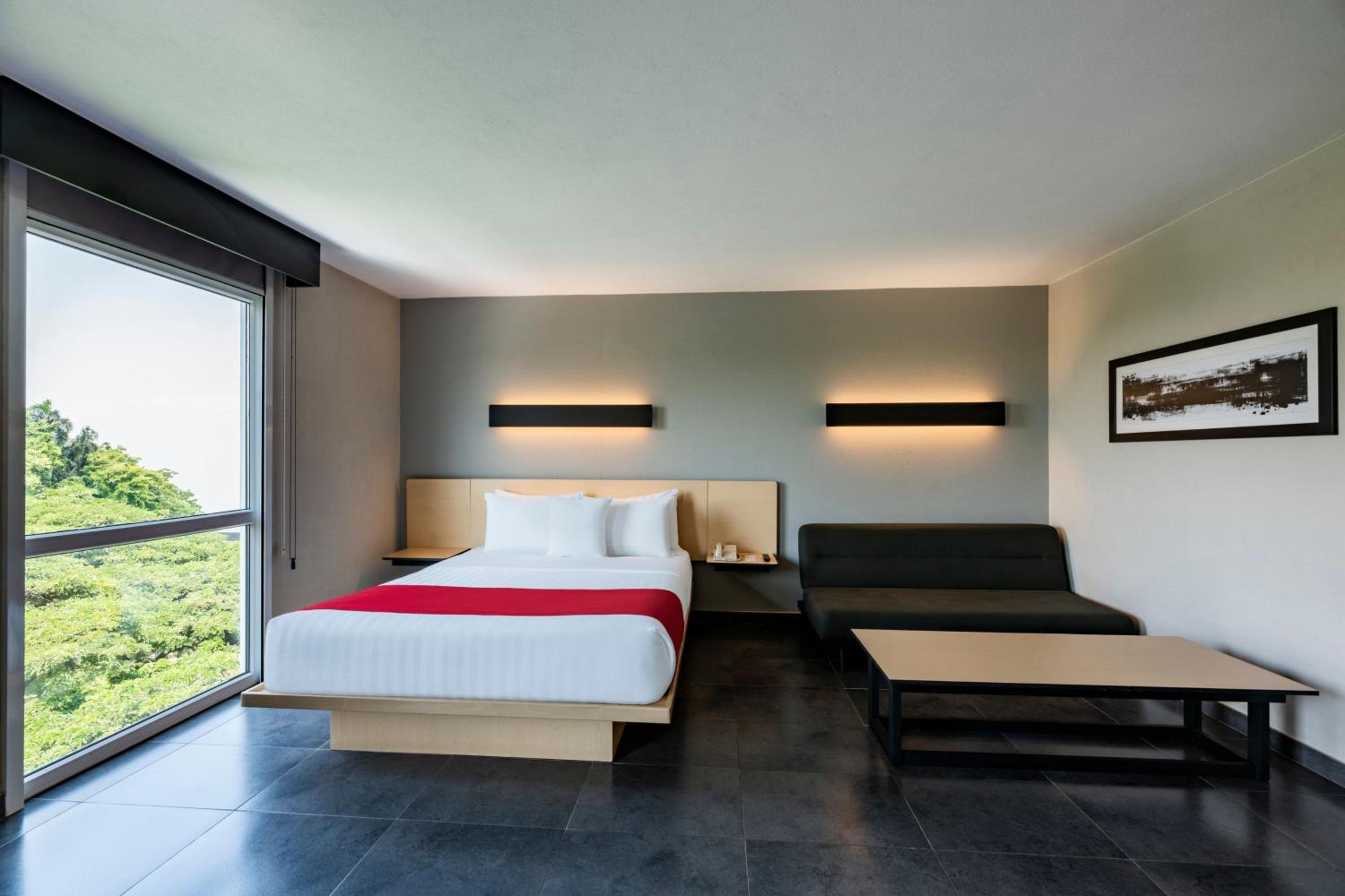 Superior Queen Room with Sofa Bed photo 1