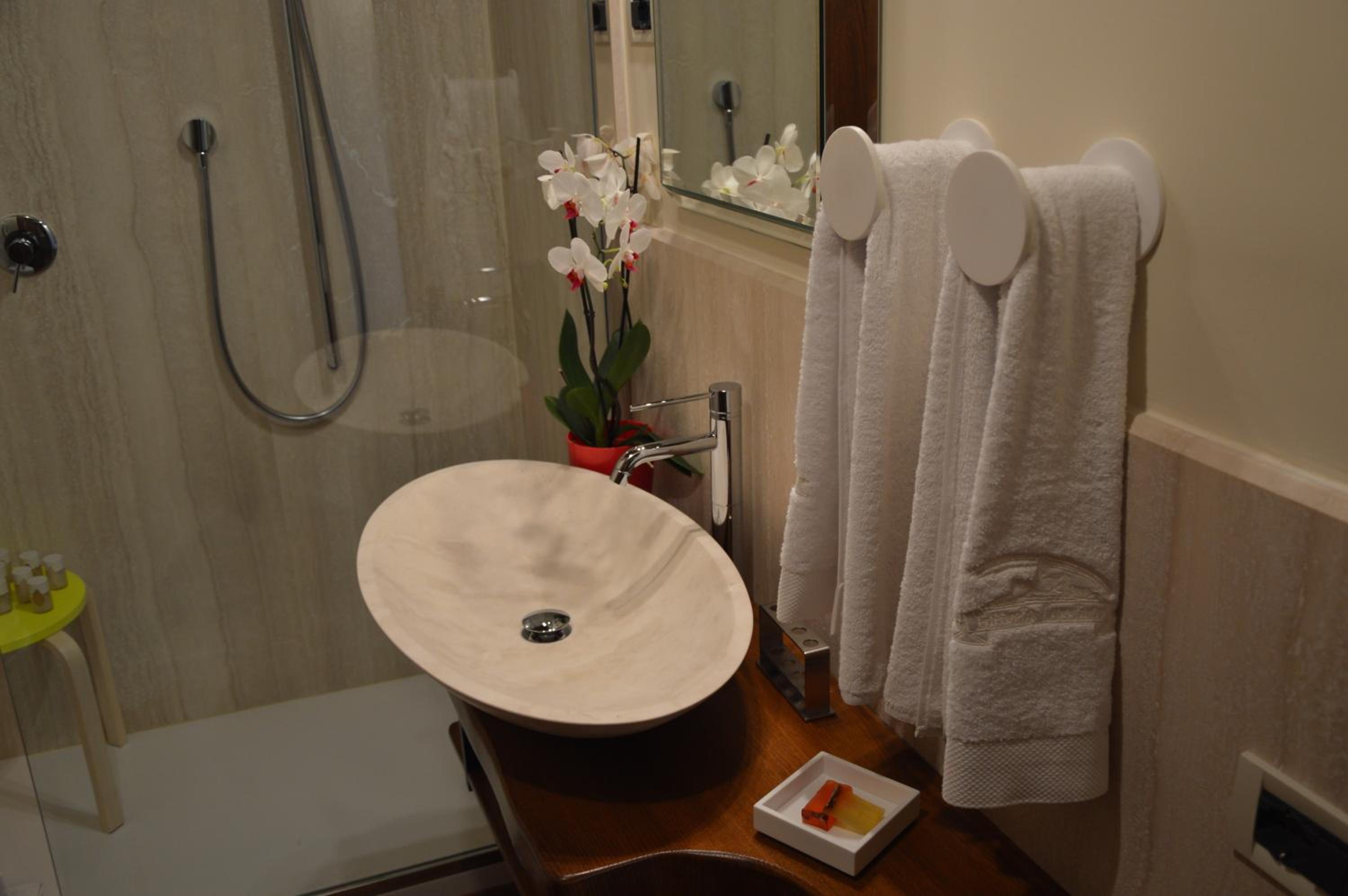 King Room with Garden View photo 3