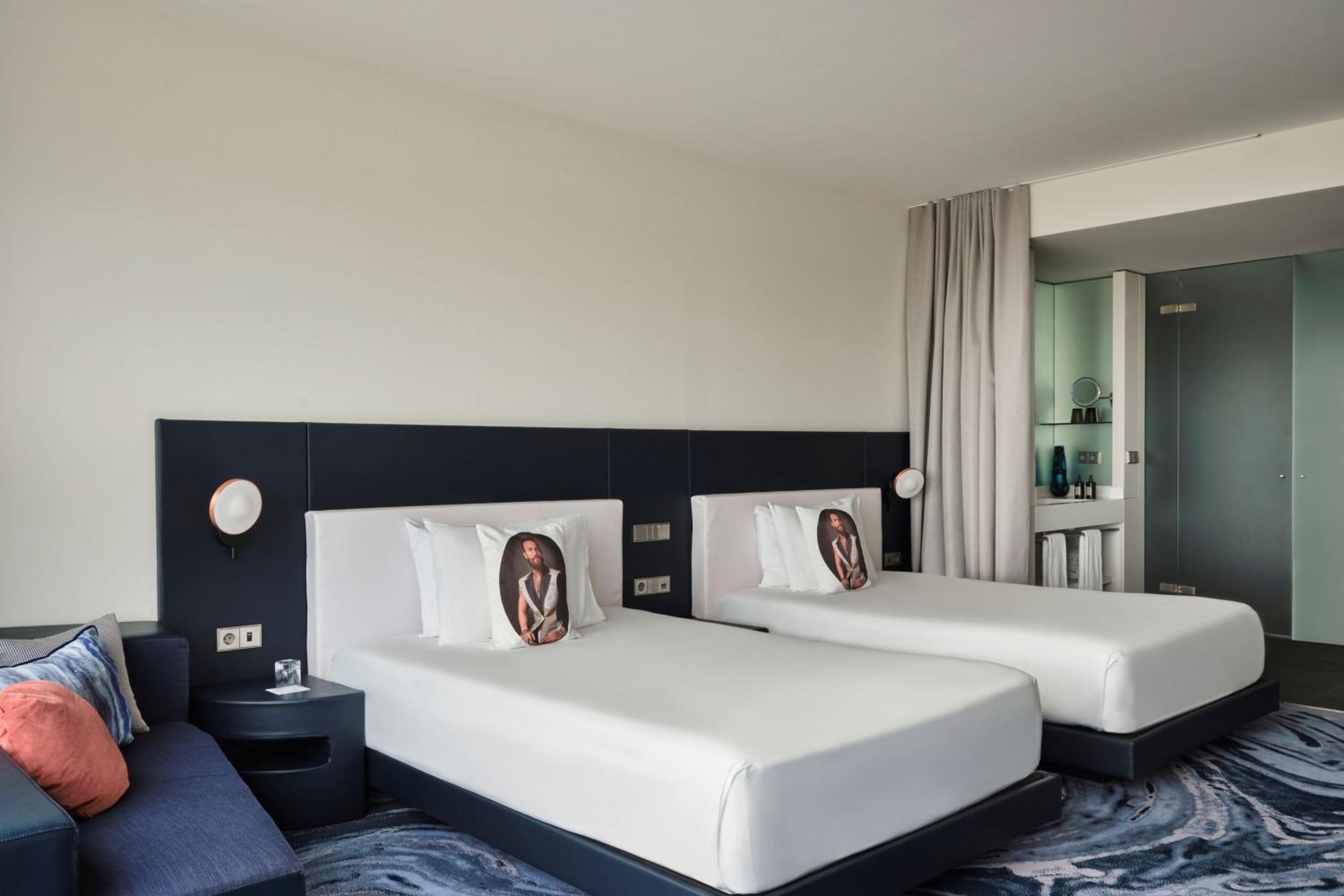 Wonderful Sky Twin Room