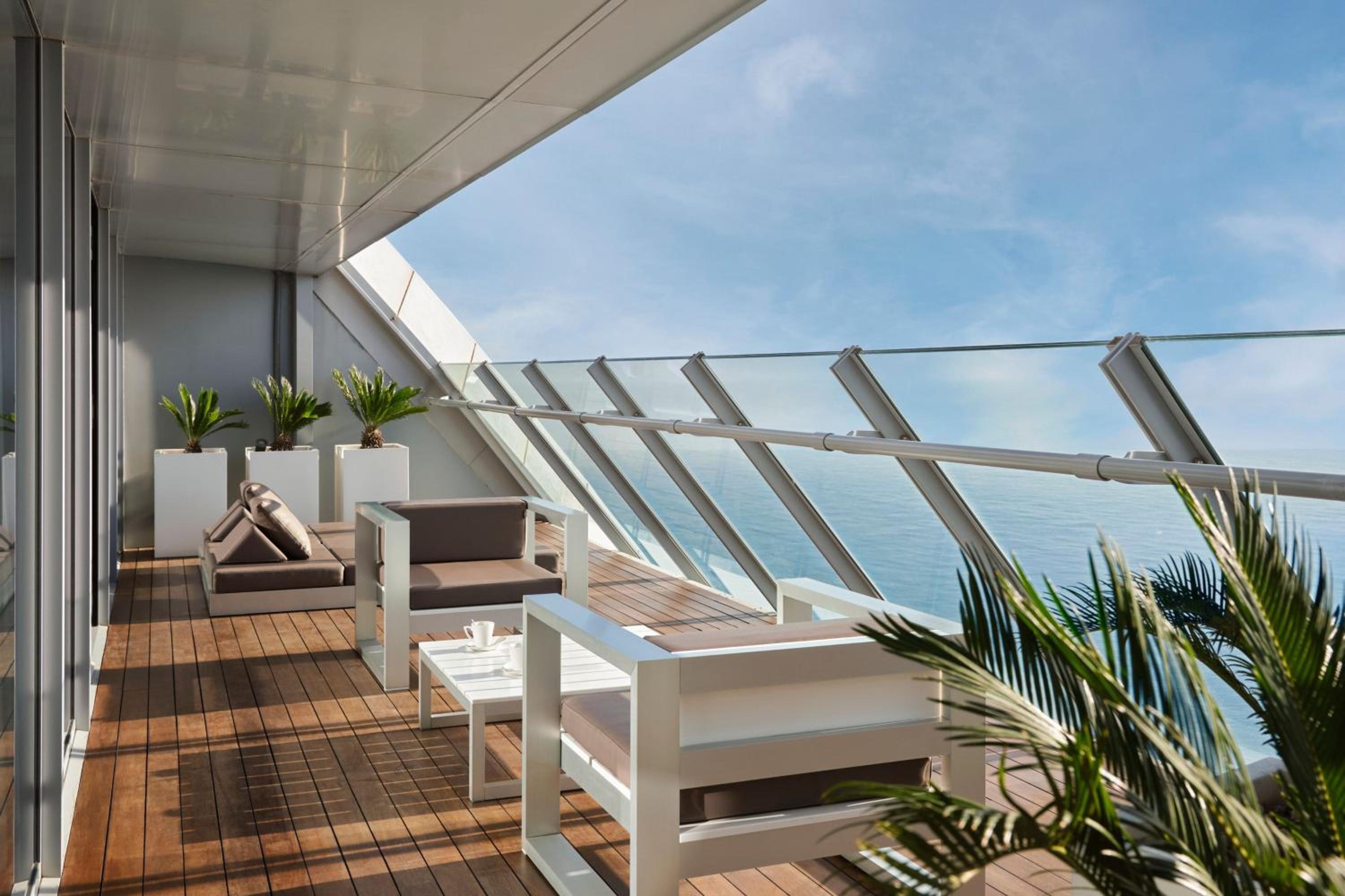 Suite Presidencial de Tres Dormitorios Extreme Wow con Terraza – Frente al Mar