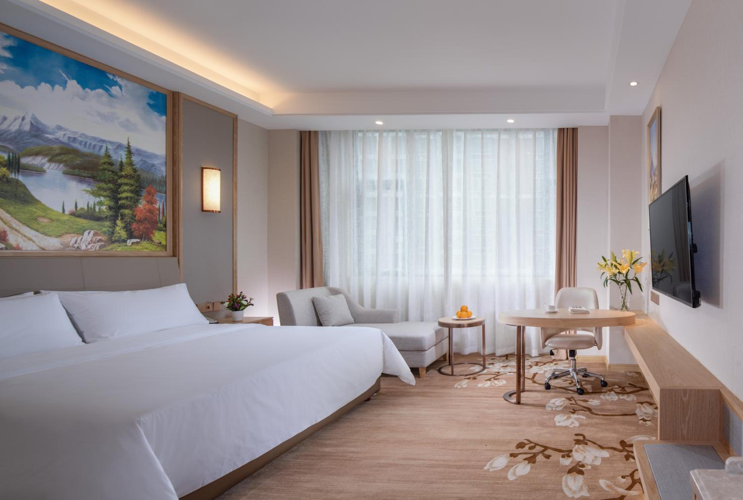 Superior King Room