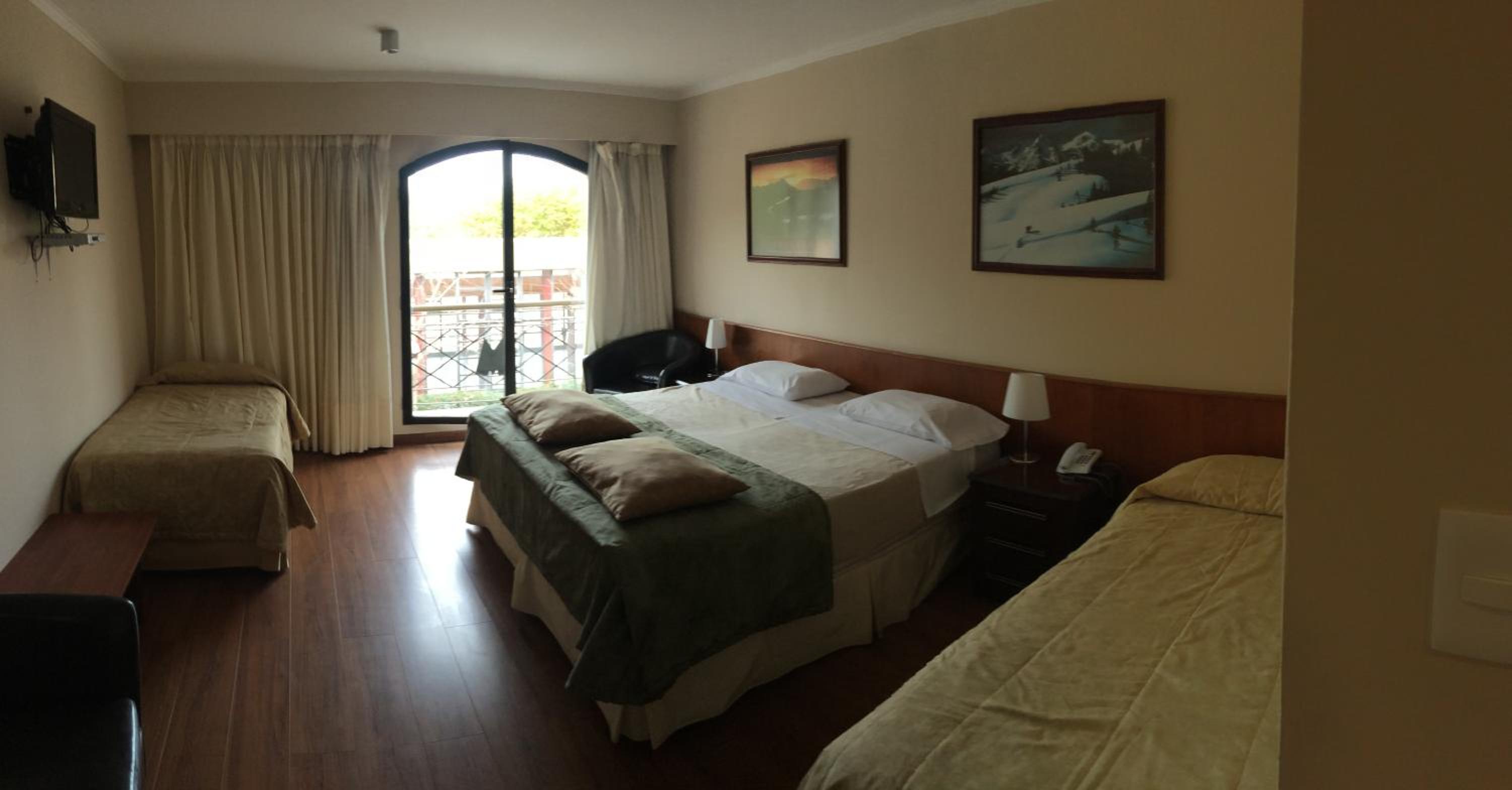 Deluxe Quadruple Room photo 1