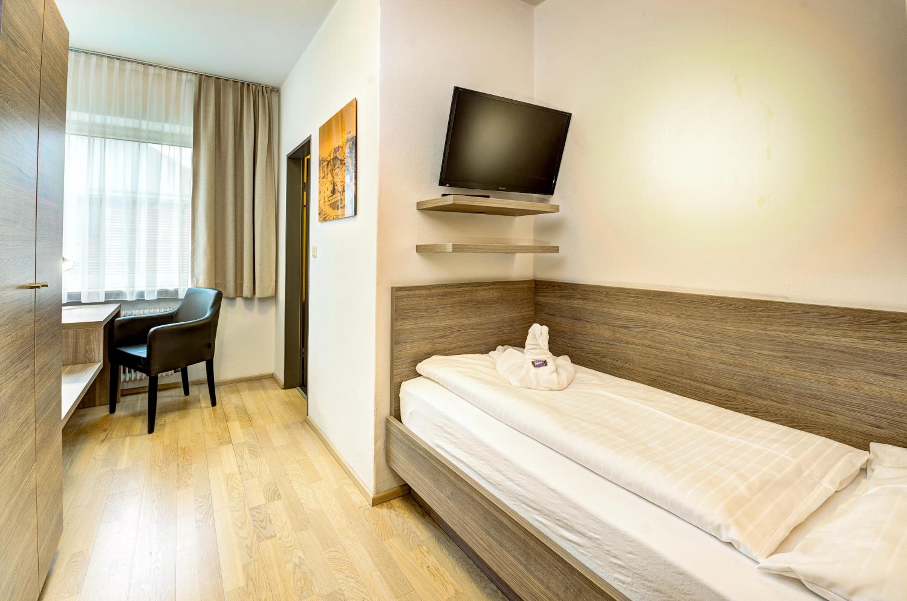 Single Room photo 1