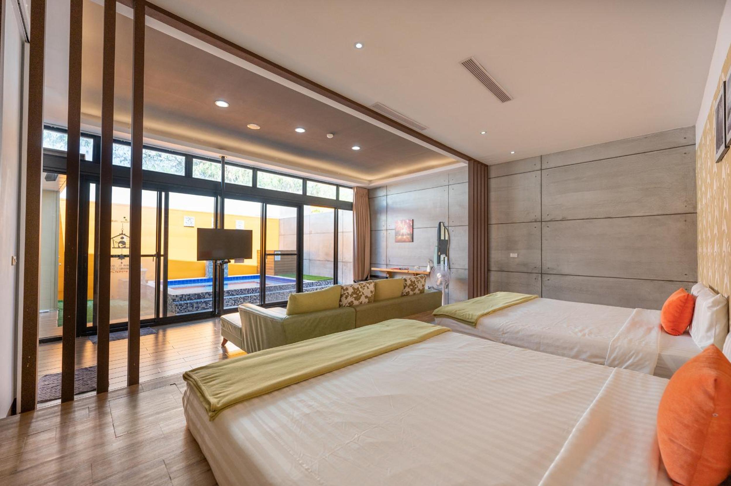 Deluxe Quadruple Room photo 2