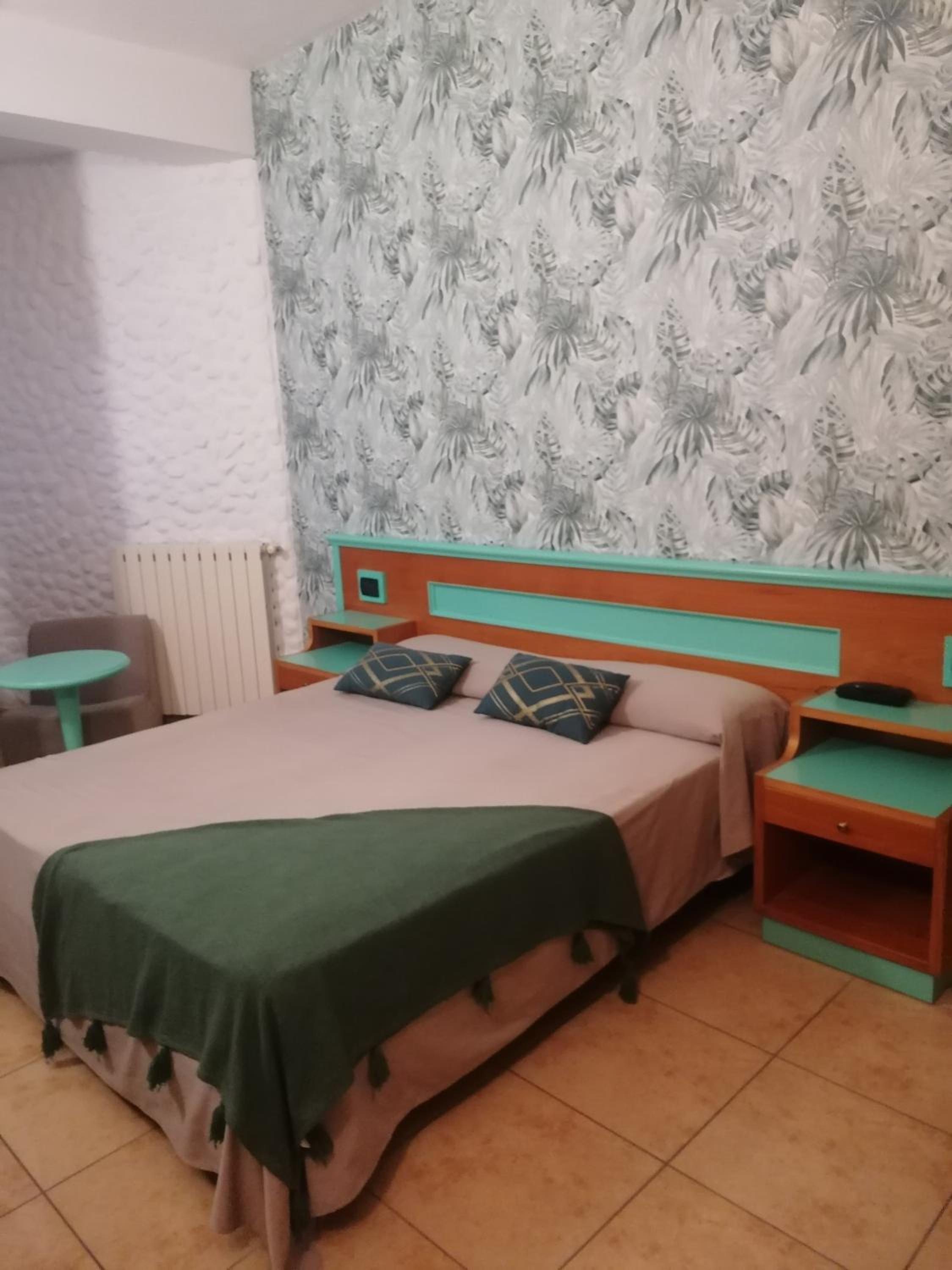 Standard Double or Twin Room photo 1