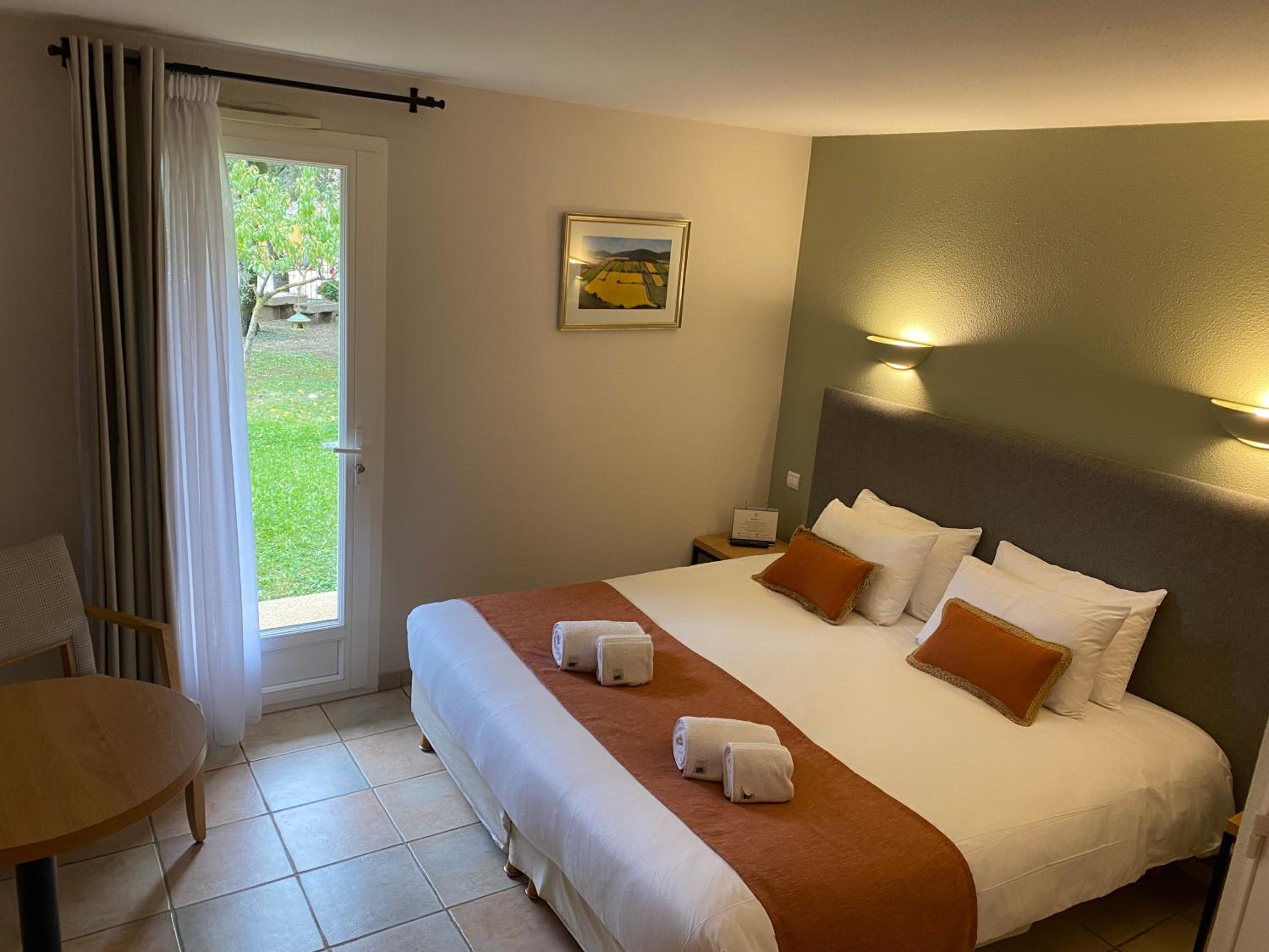 Double Room on the Ground Floor - View of the Garden