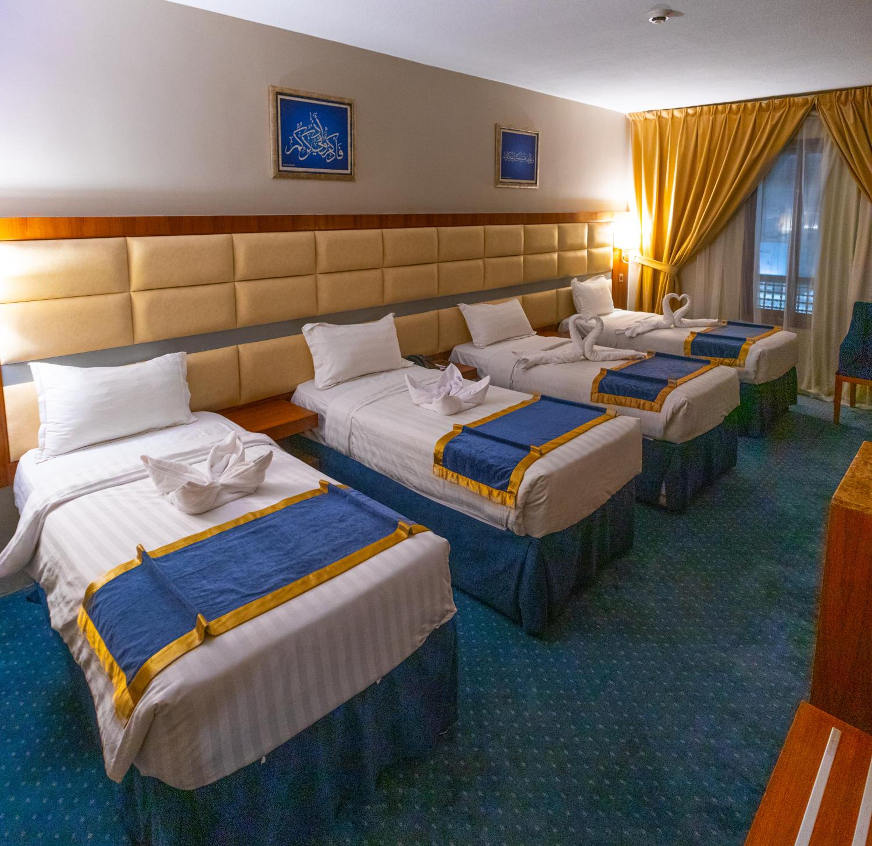 Quadruple Room - Photo 5