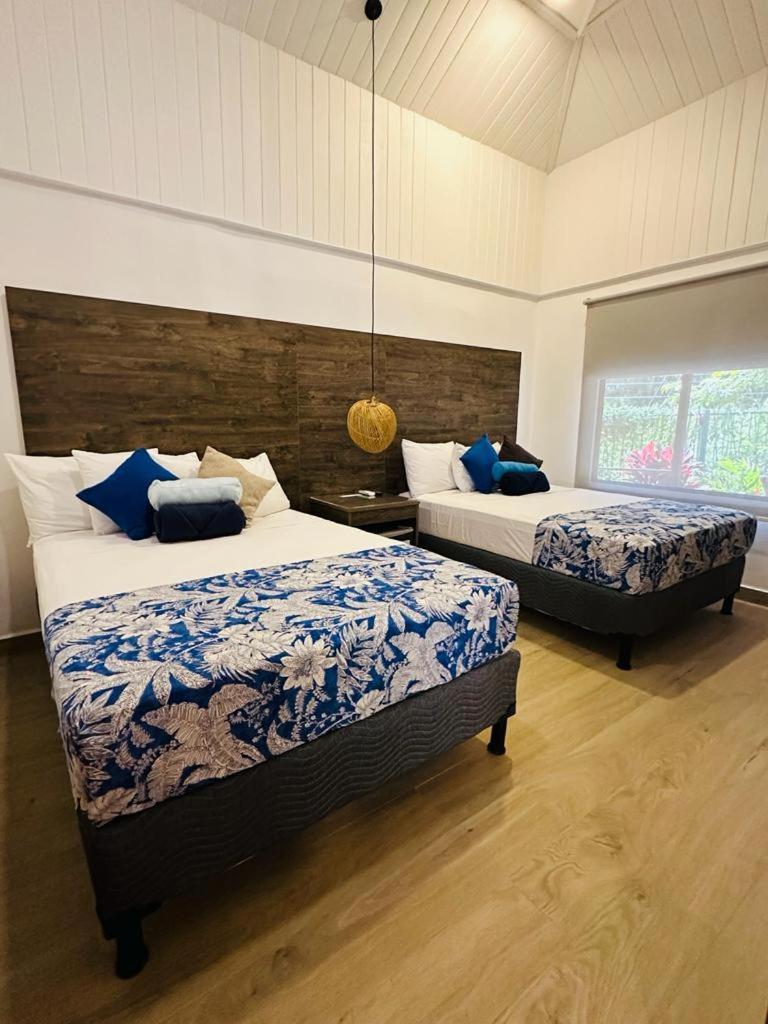 Standard Double Room with Two Double Beds - Photo 16