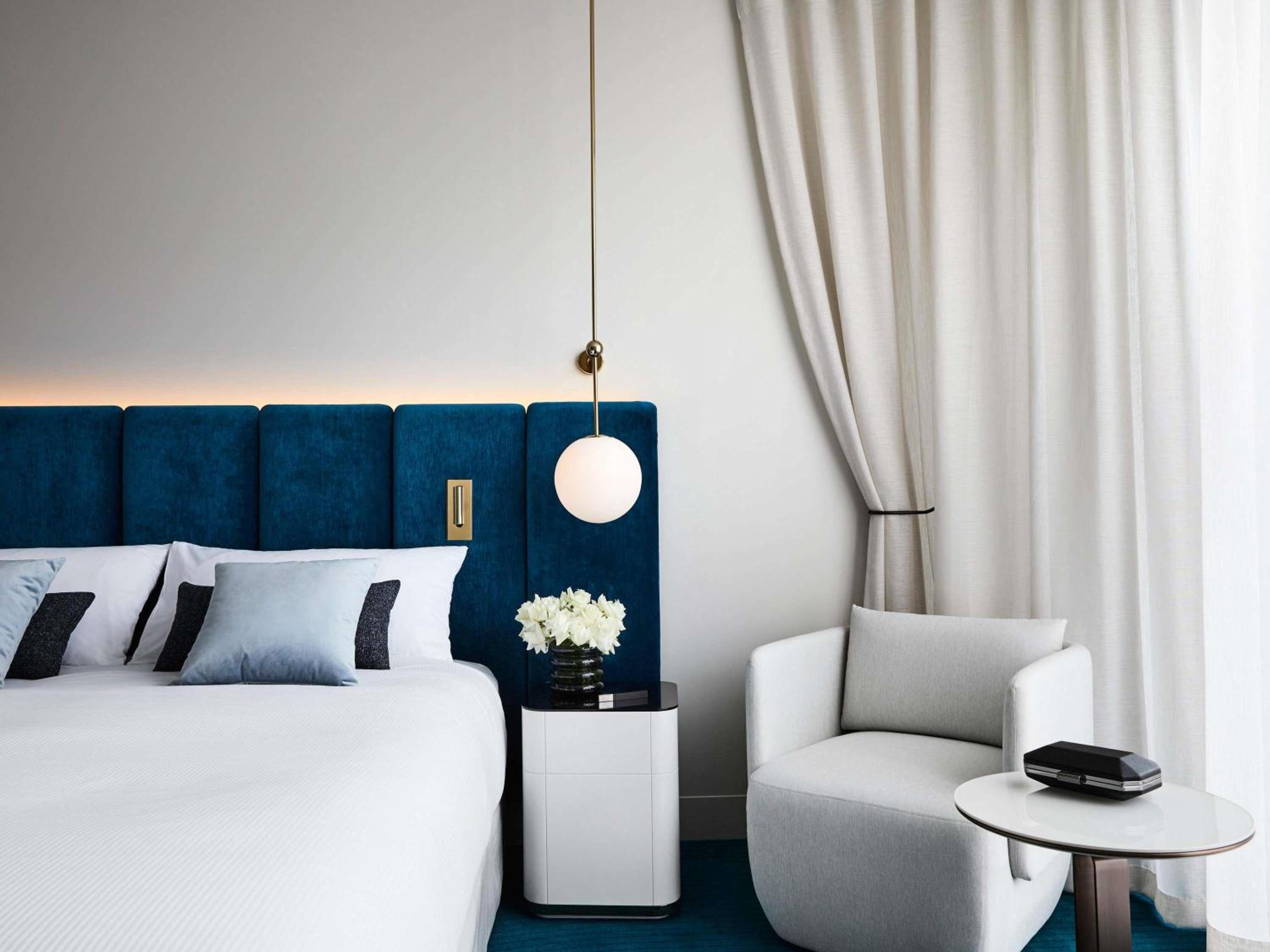 Classic King Room - Accessible photo 1