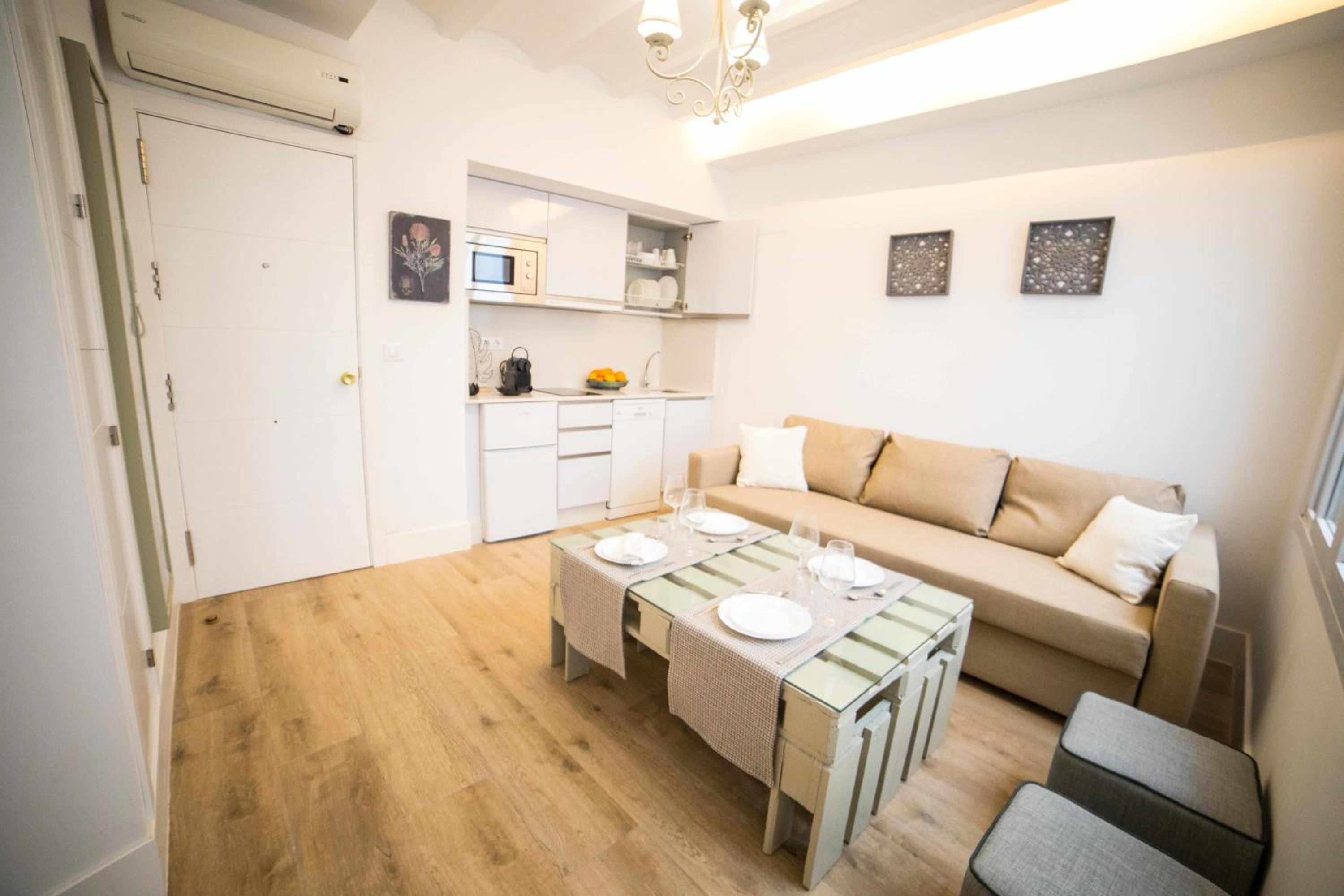 Superior Apartment - Photo 18
