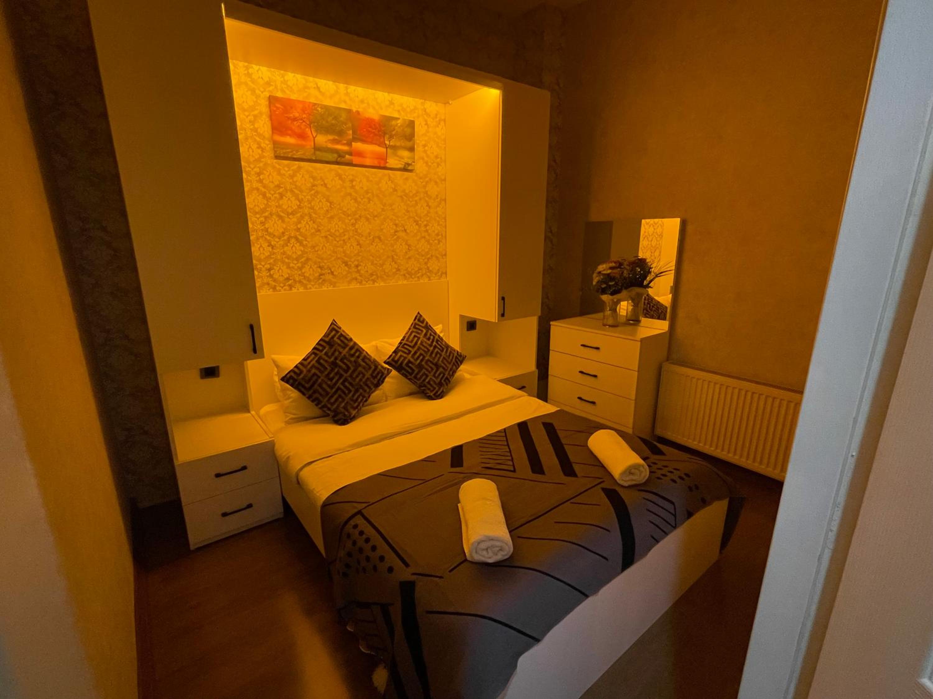 Deluxe Family Room photo 2