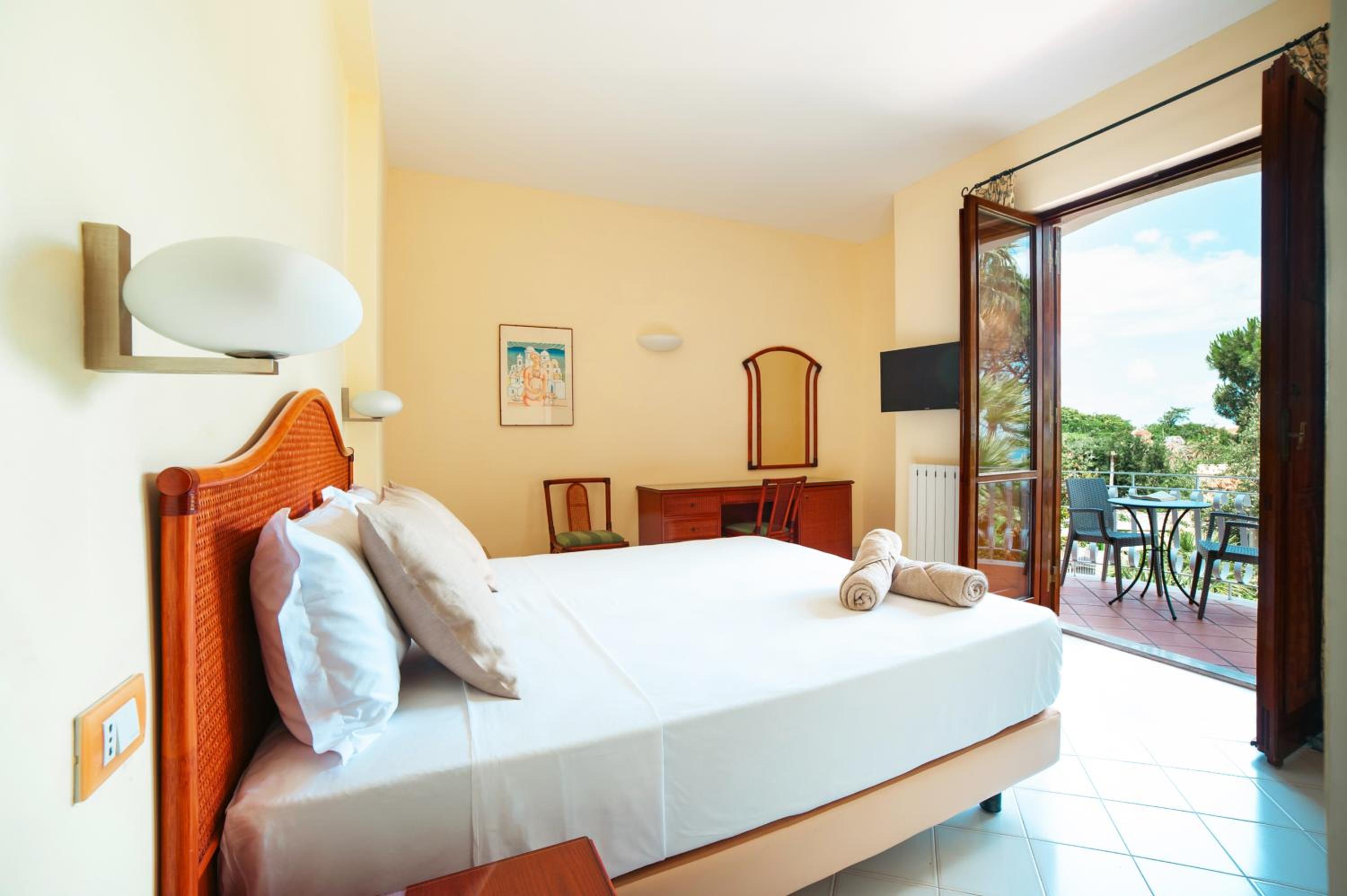 Economy Double Room with Spa Access