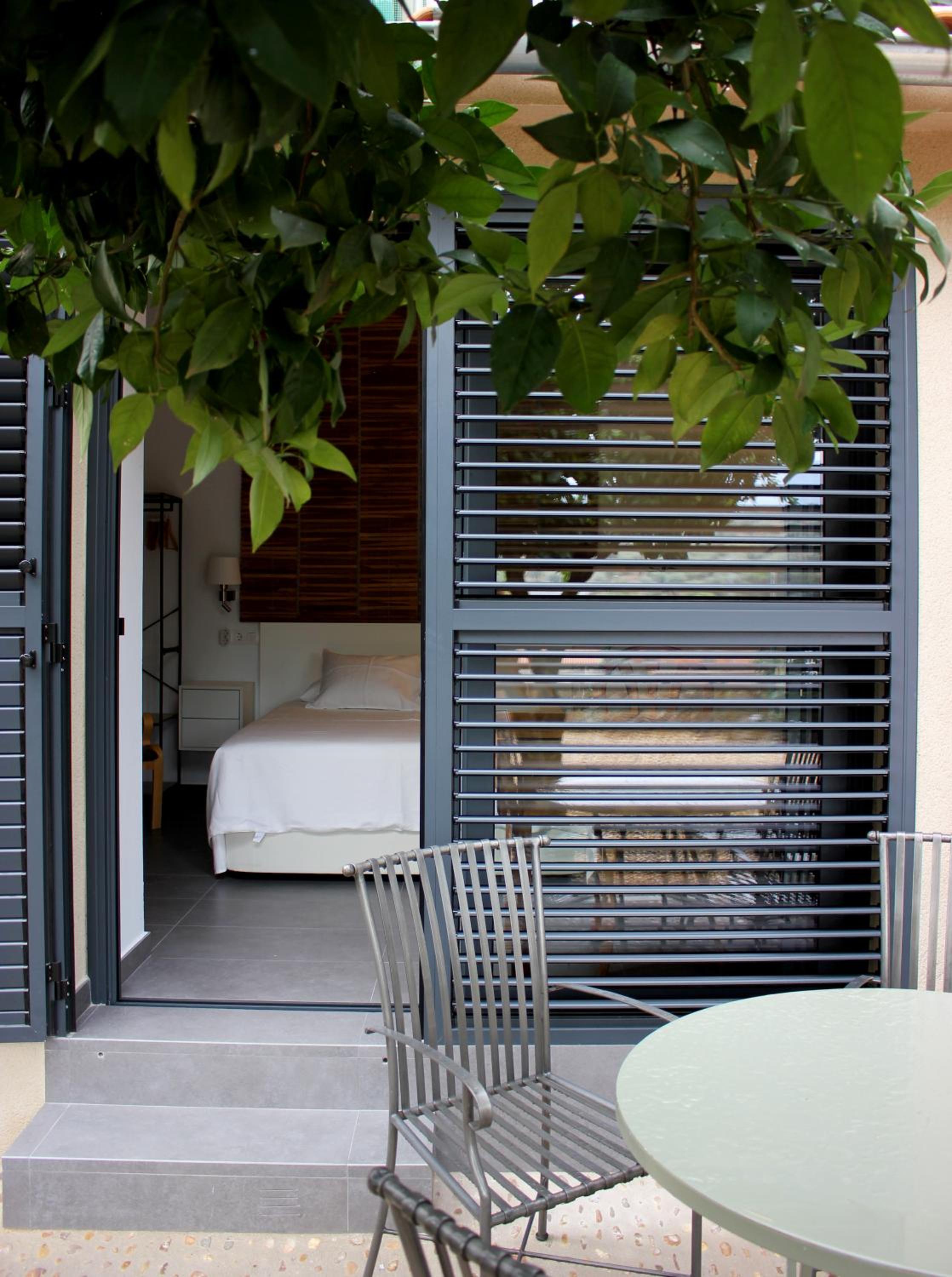 Studio with Terrace photo 2