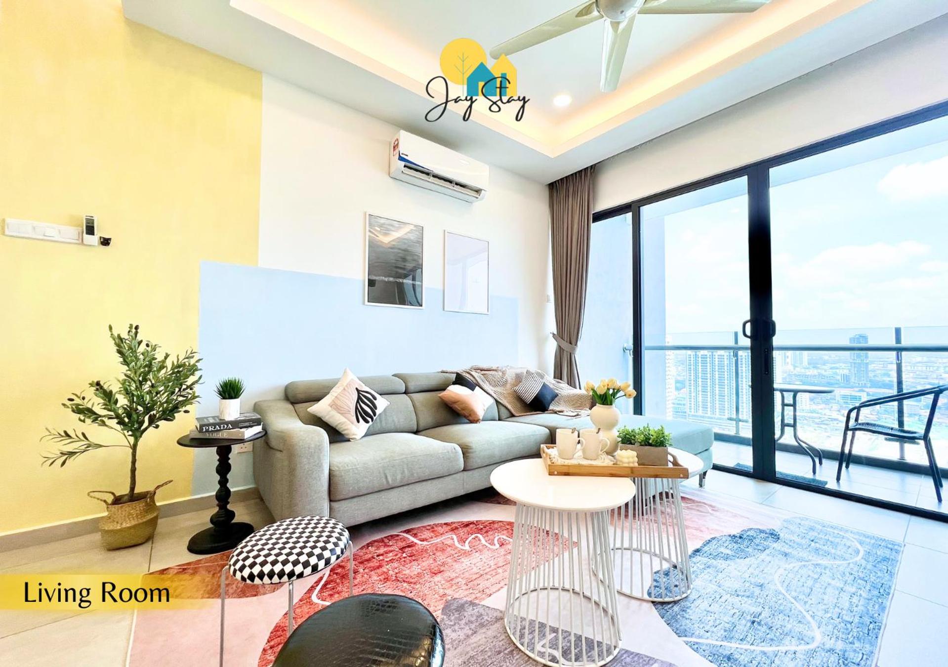 Deluxe Family Suite