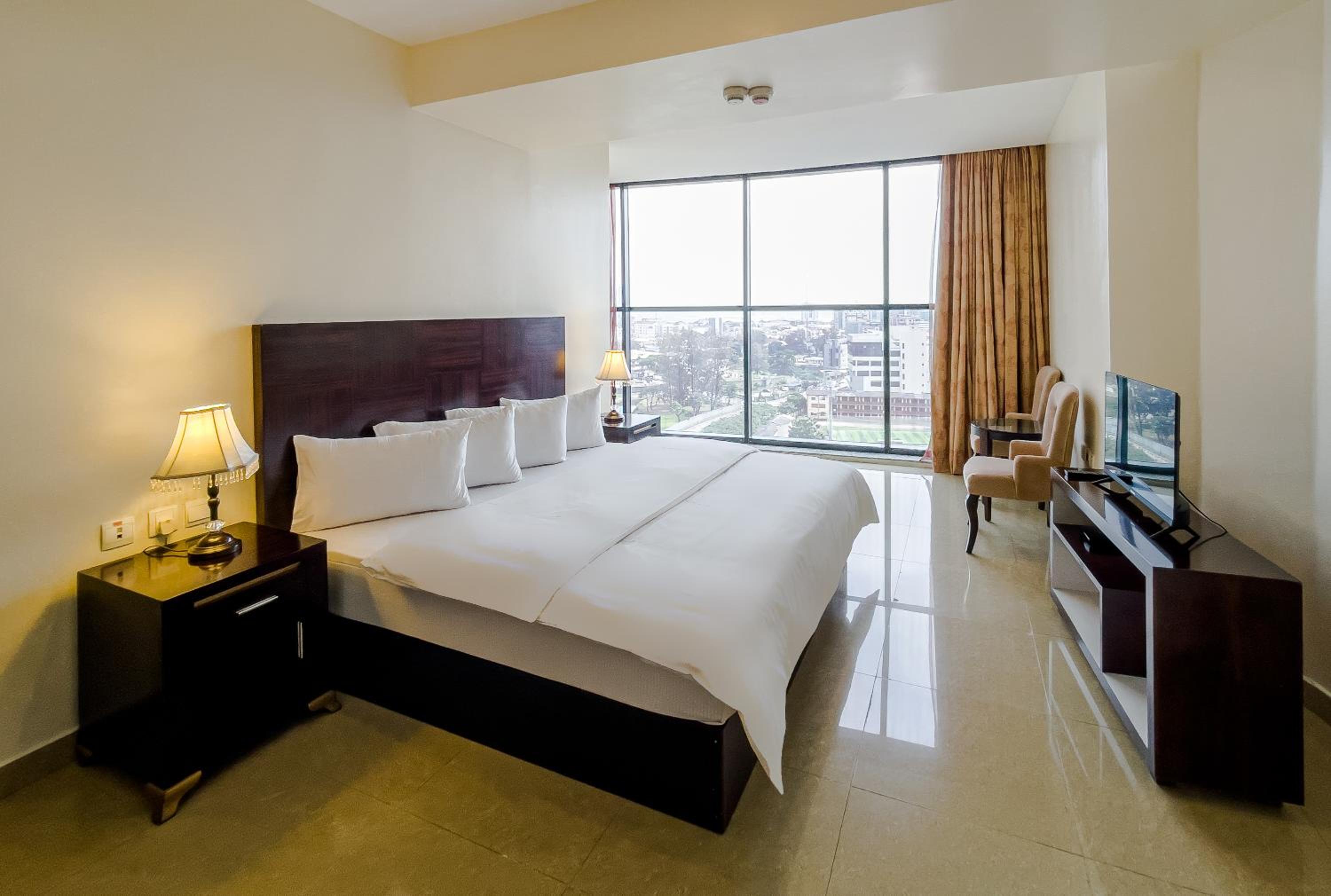 Deluxe Suite photo 1