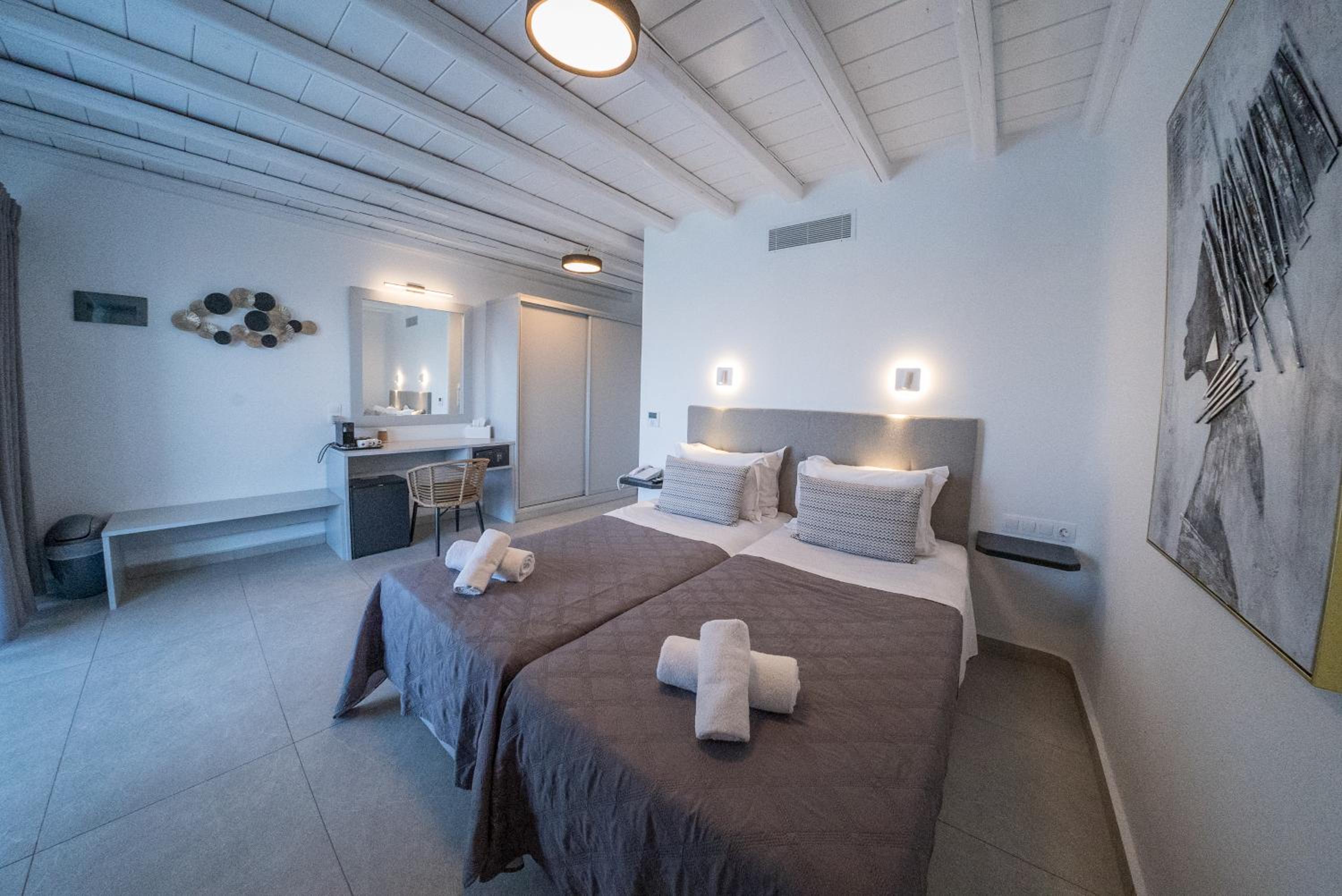 Deluxe Double Room - Photo 5