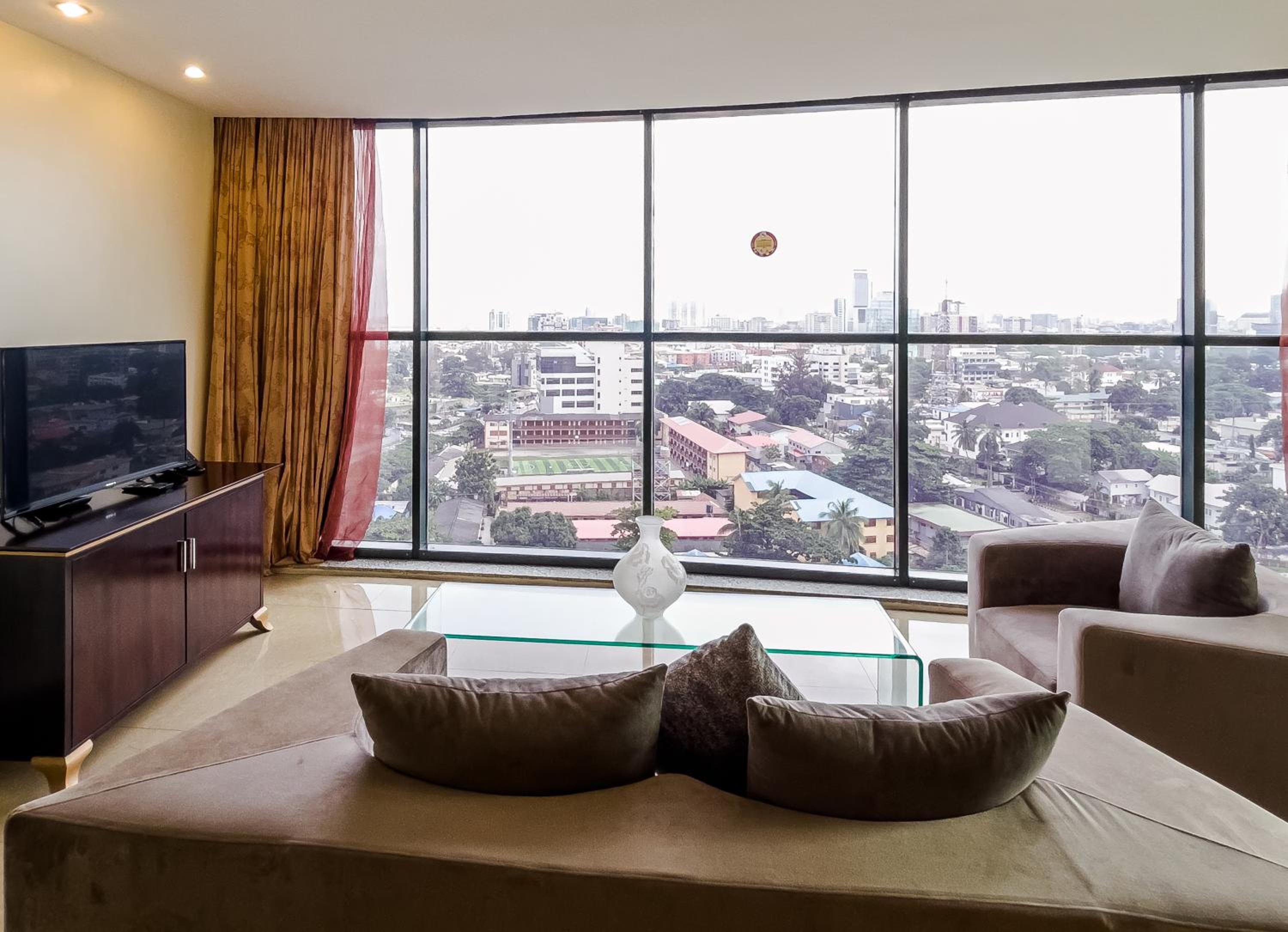 Deluxe Suite photo 3