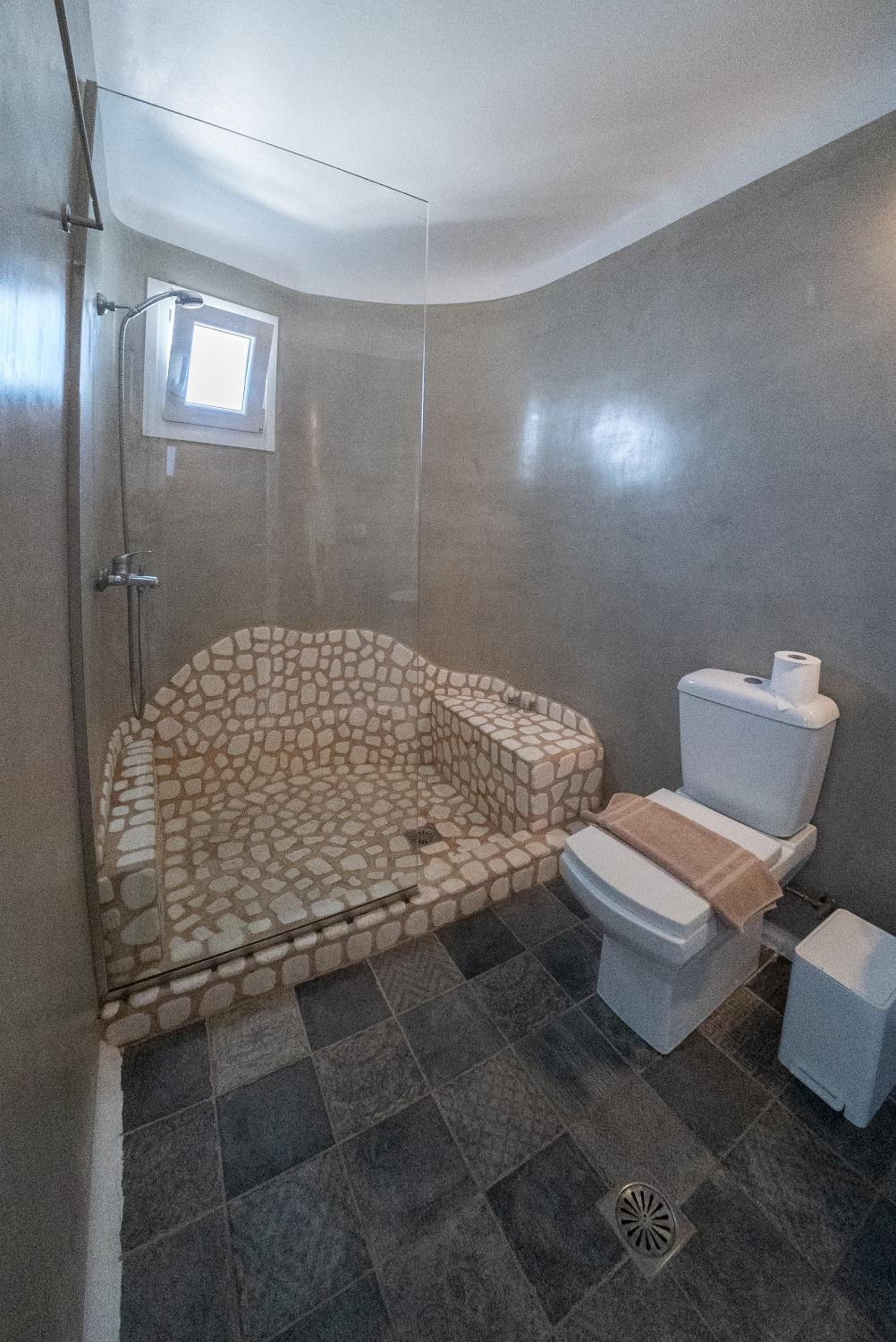 Superior Triple Room - Photo 8