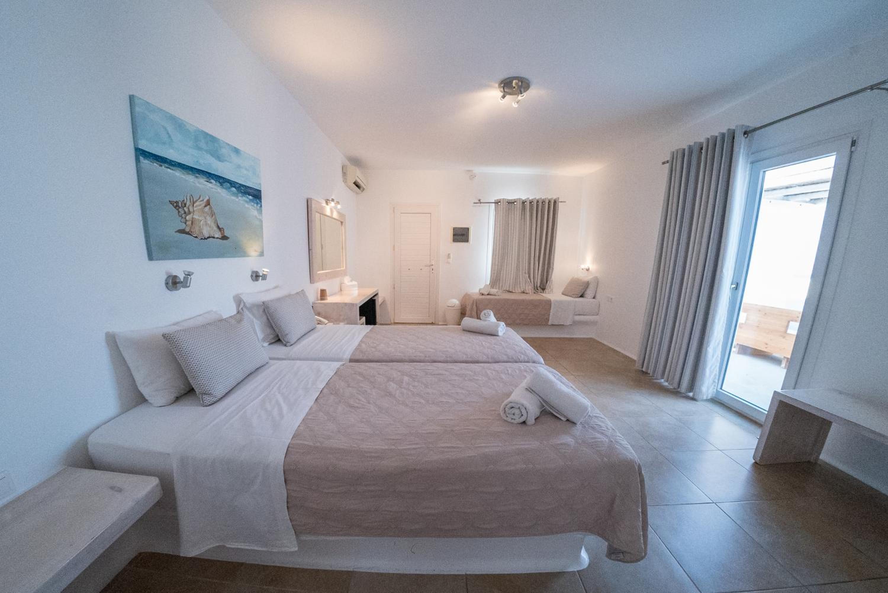 Superior Triple Room - Photo 4
