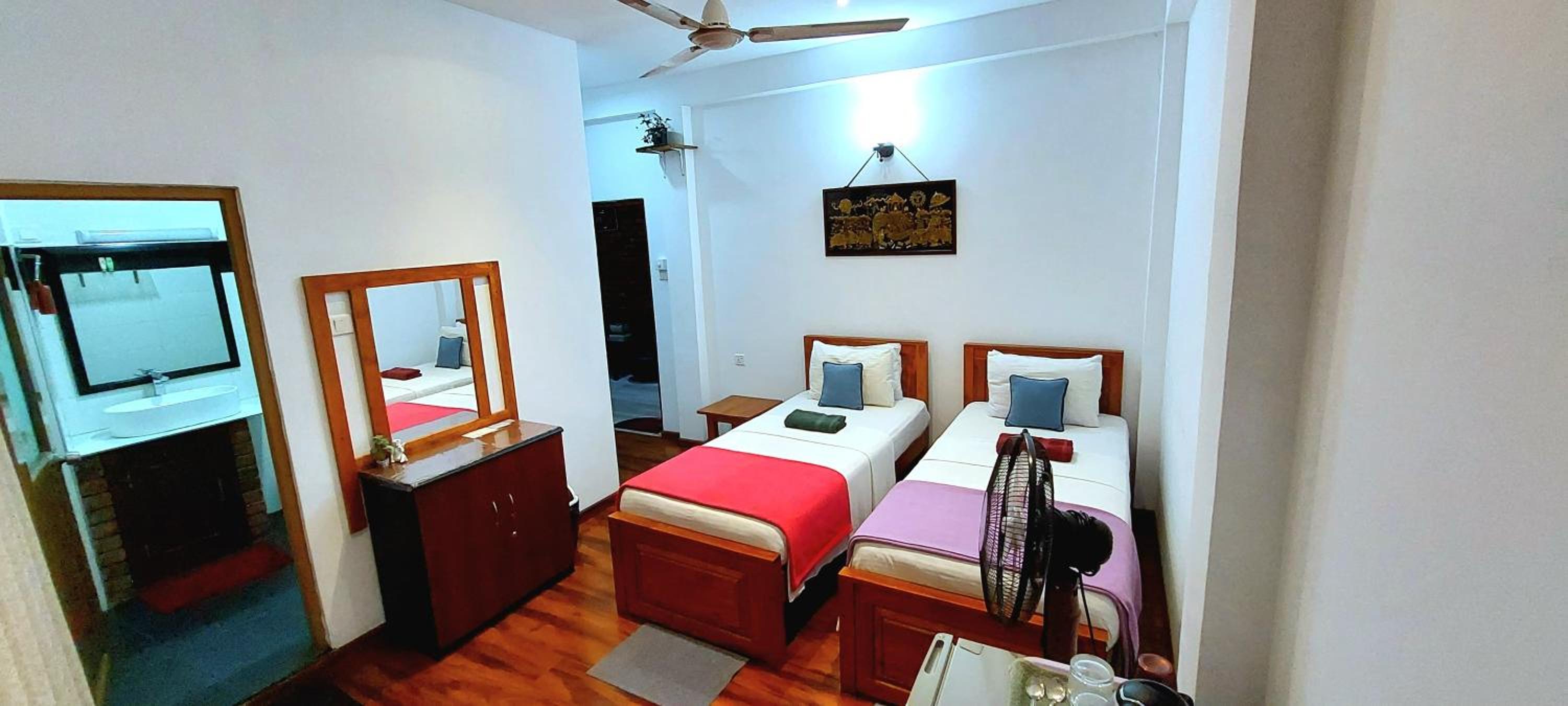 Twin Room with Mountain View photo 1
