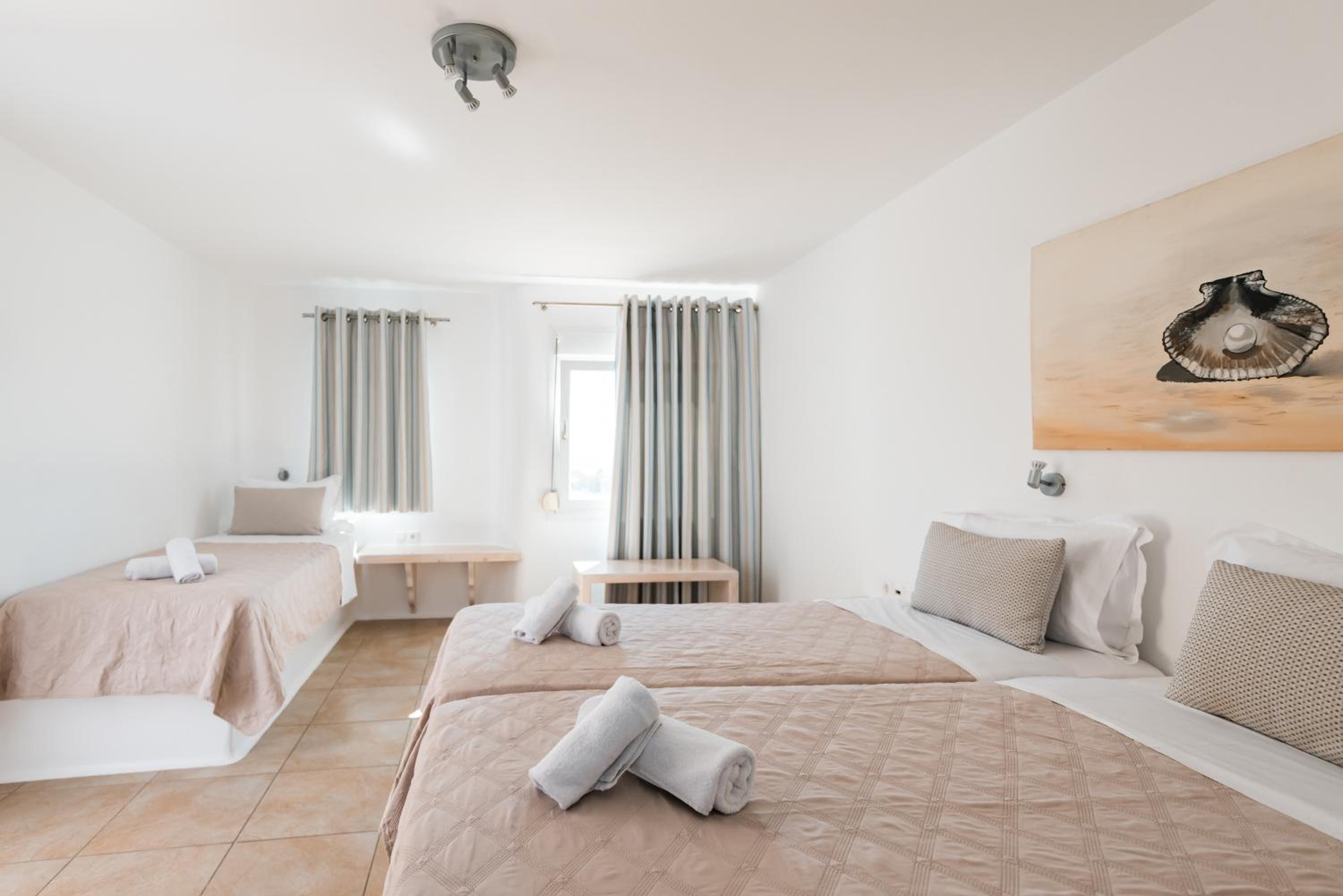 Superior Triple Room - Photo 11