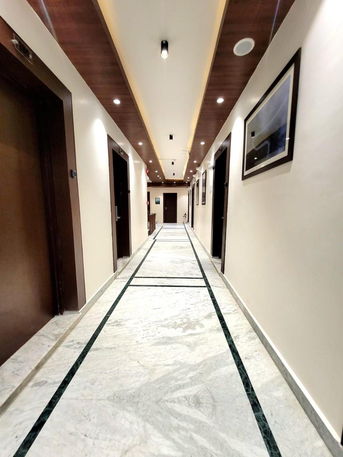 Deluxe Room - Photo 18