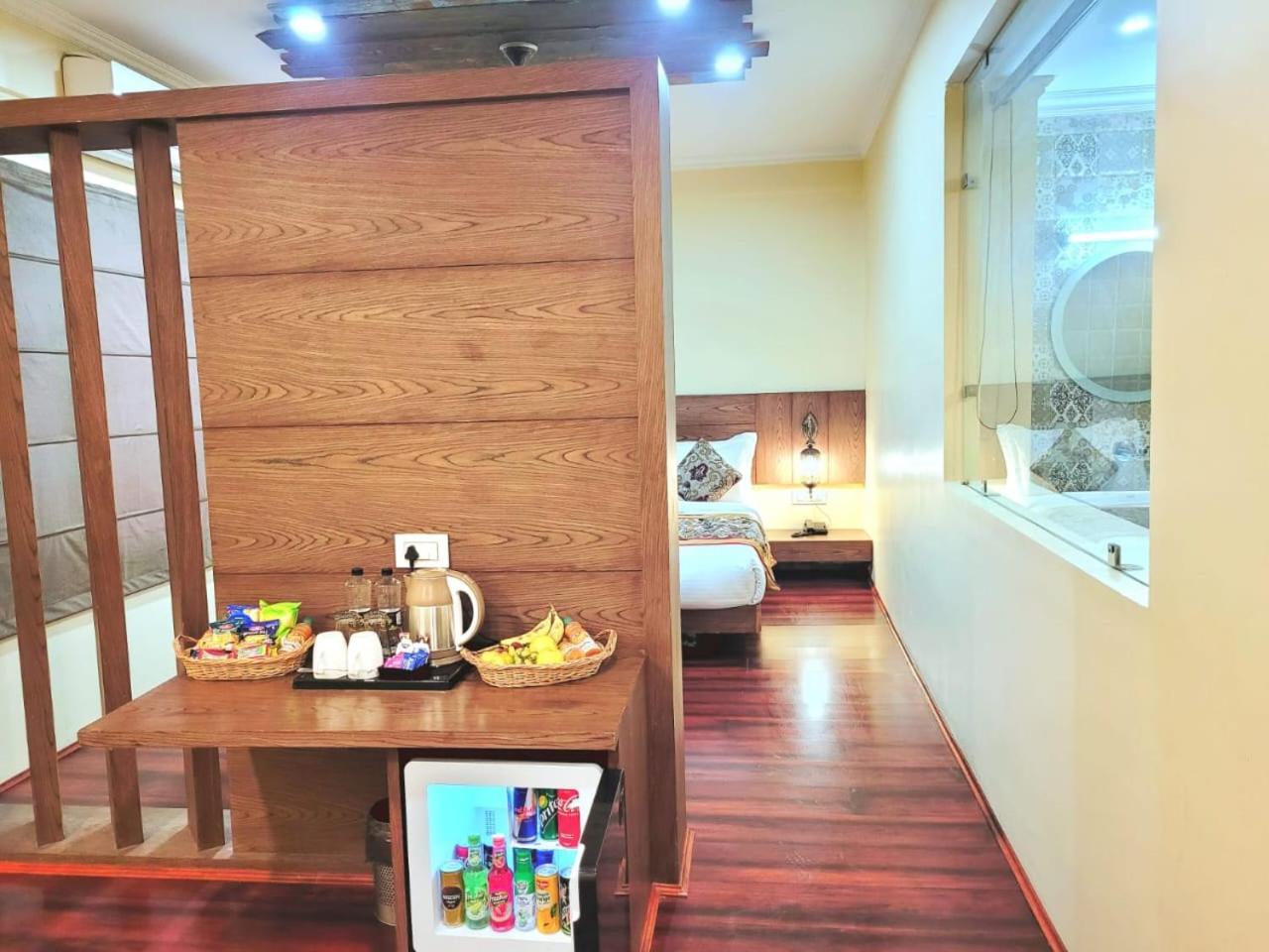 Deluxe Room - Photo 14