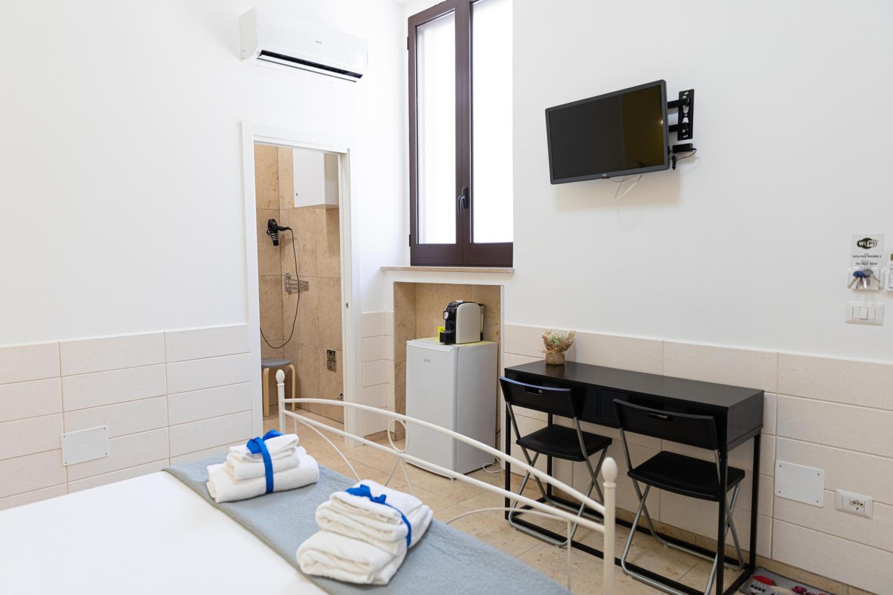 Triple Room With Private Bathroom photo 2