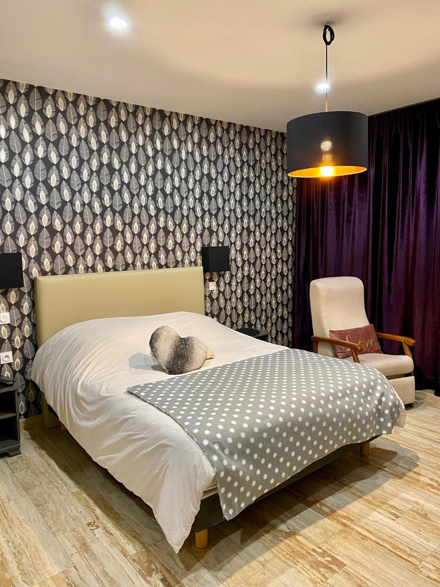 Double Room - Disability Access photo 1