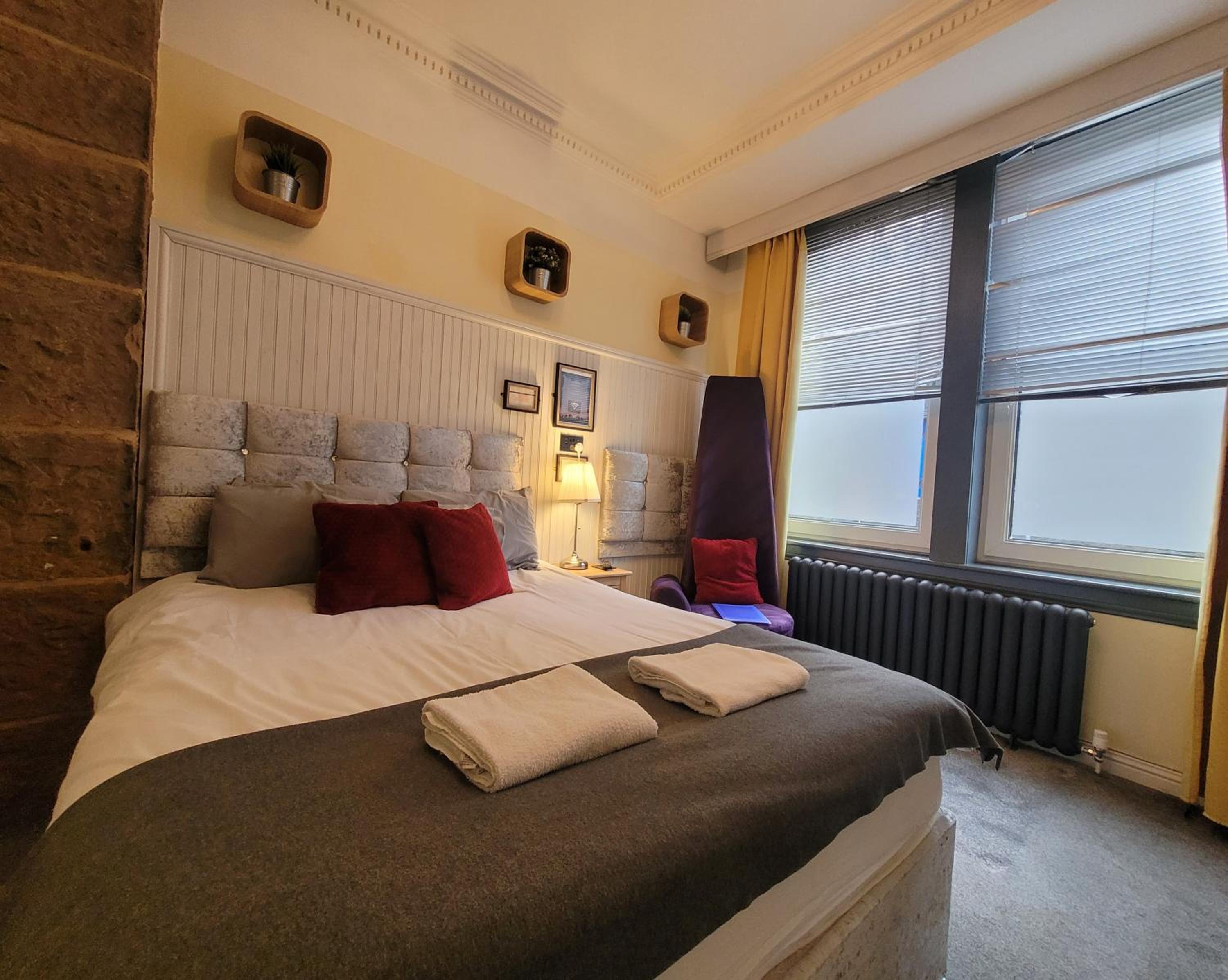 Deluxe Double Room with Shower