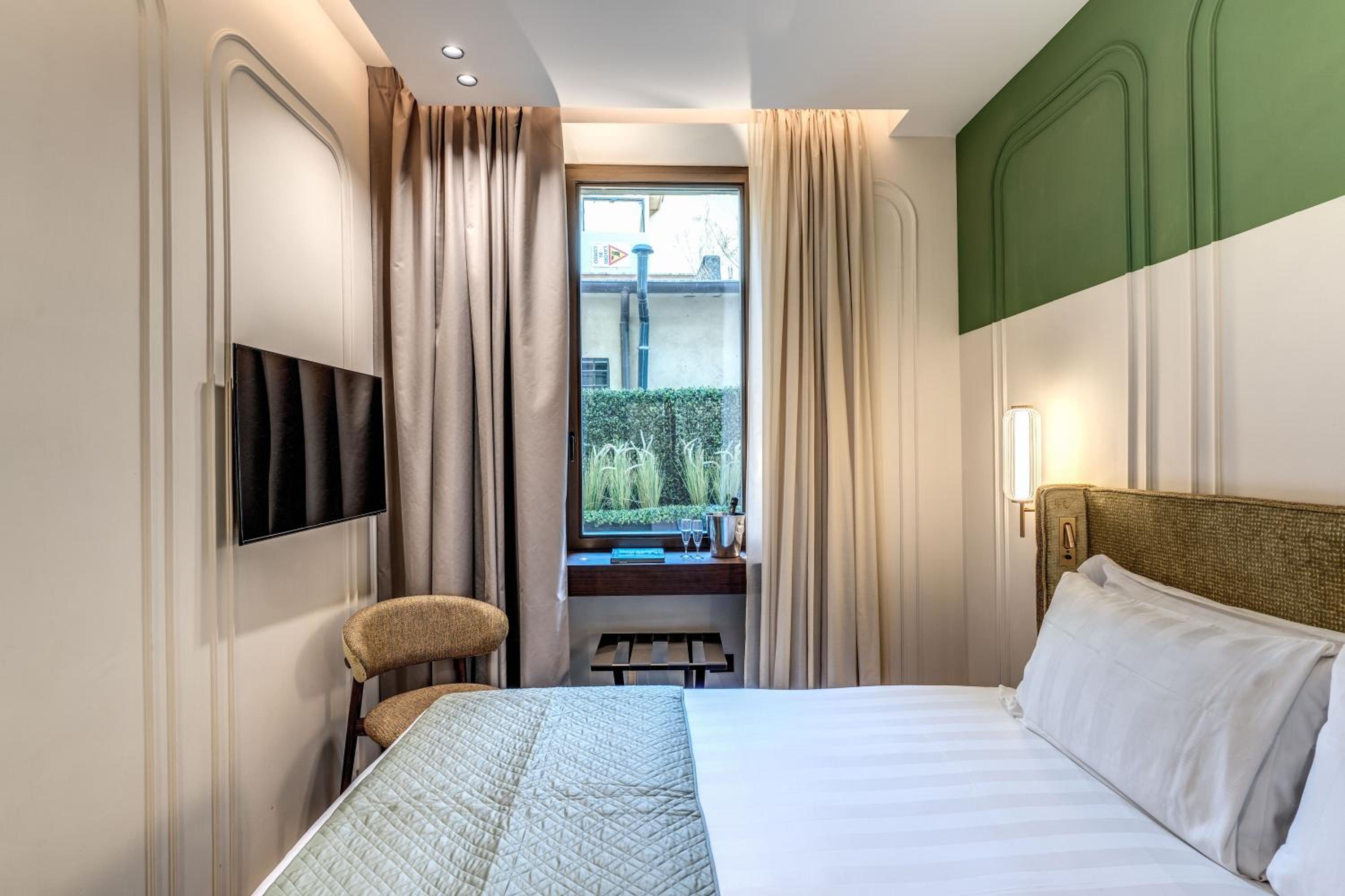 Available room