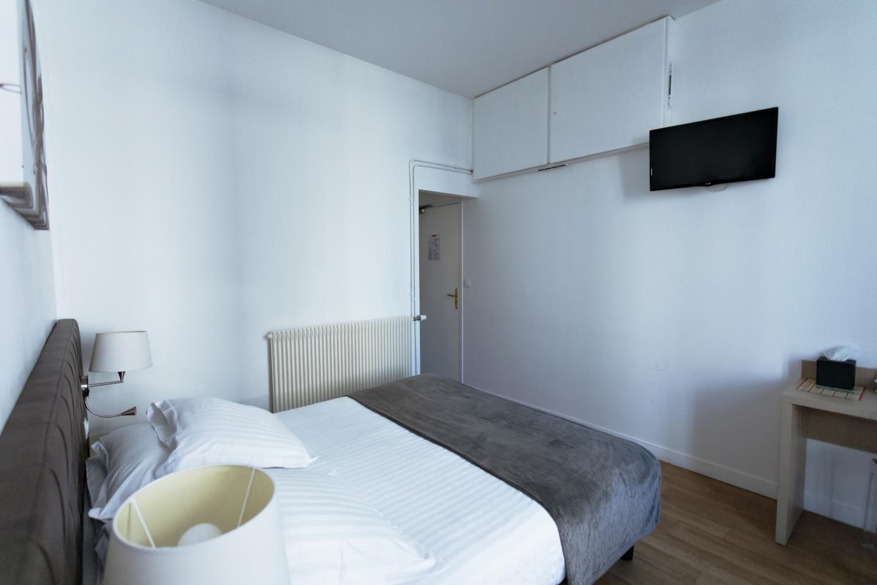 Triple Room with Shower photo 3
