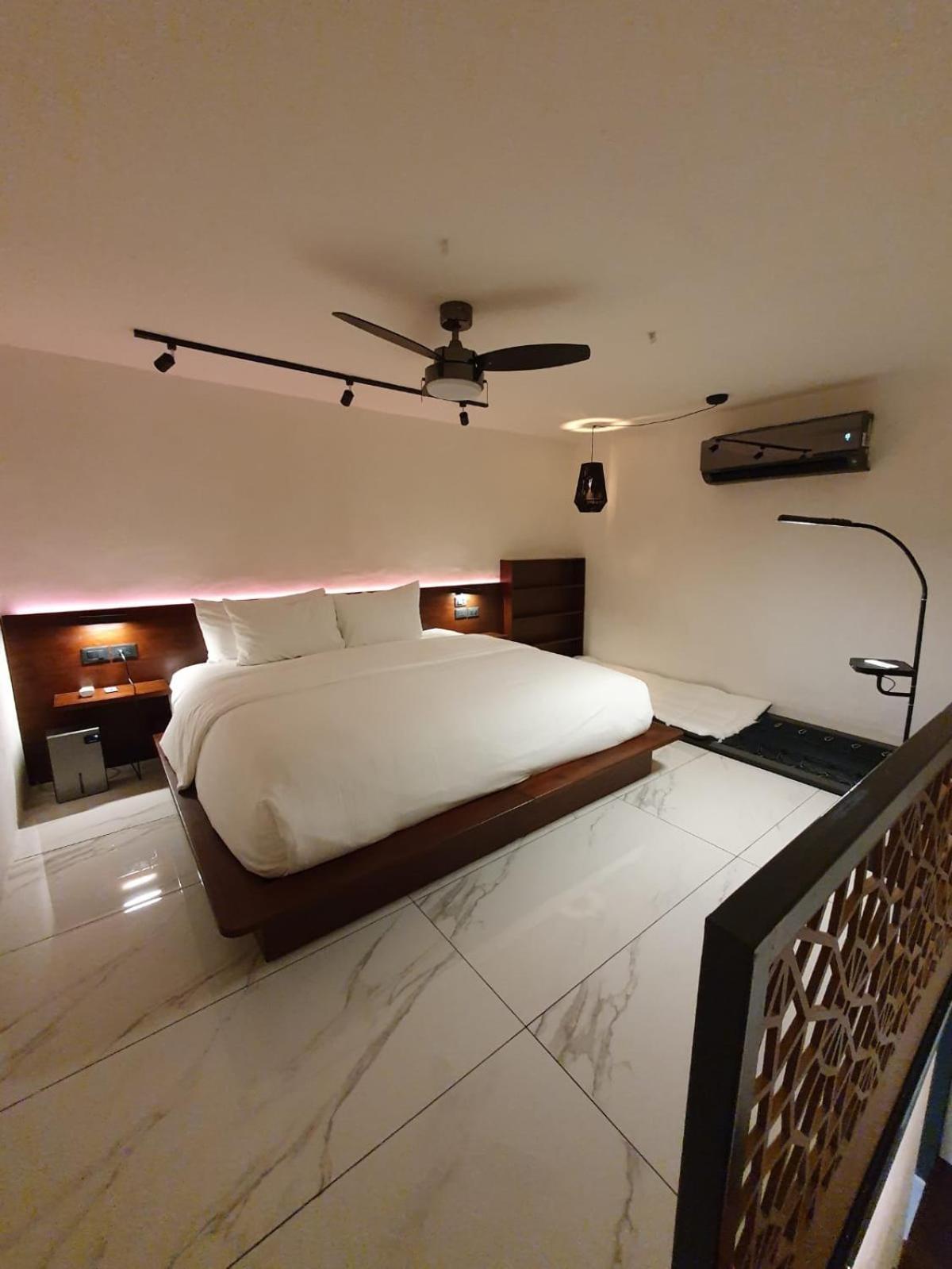 Deluxe Double Room with Extra Bed