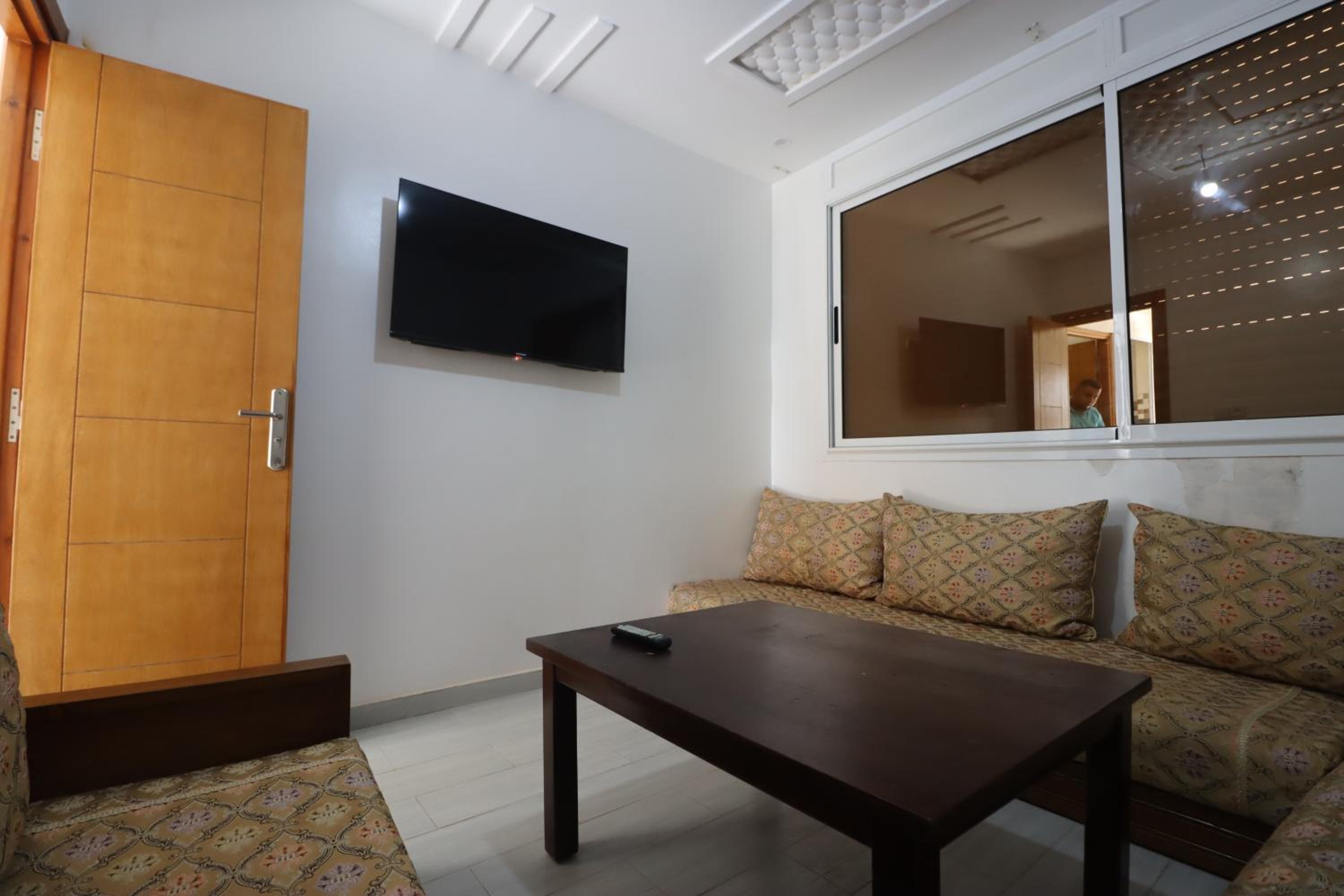 Studio Apartment photo 1