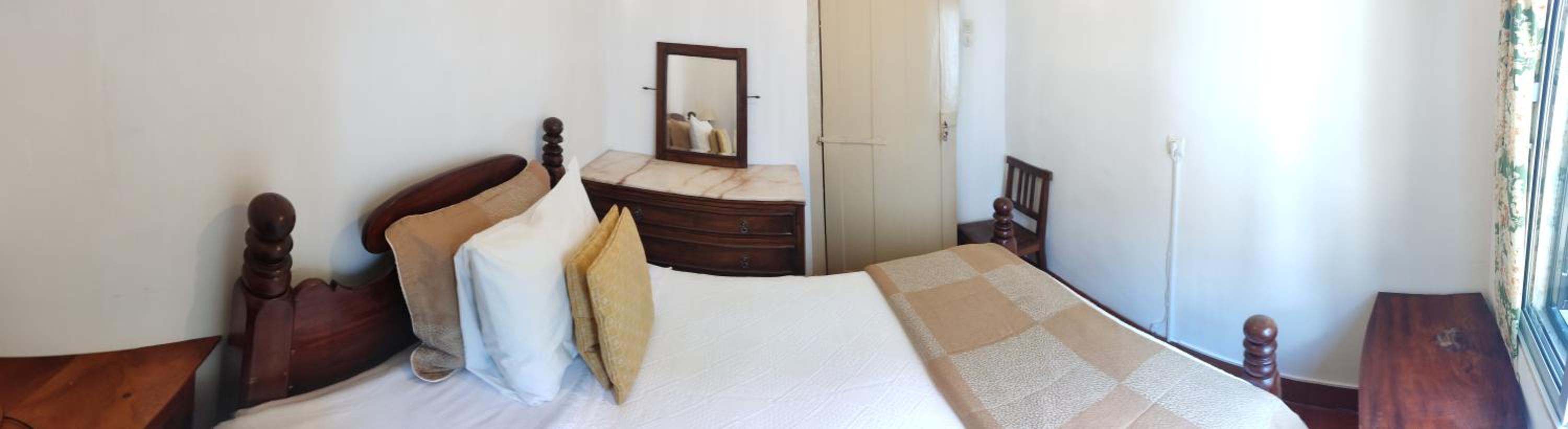 Budget Double Room photo 3
