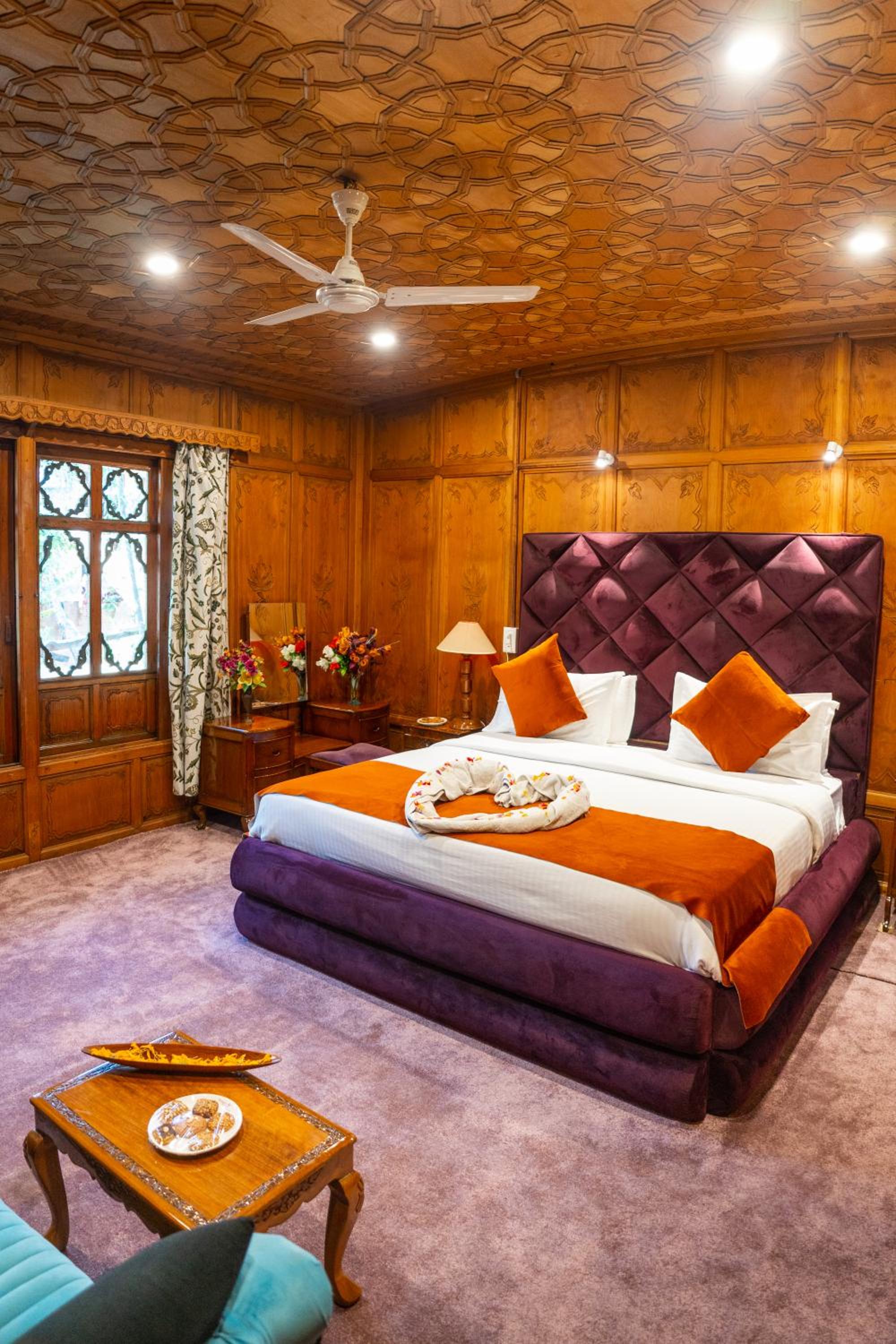 Standard King Room - Photo 33