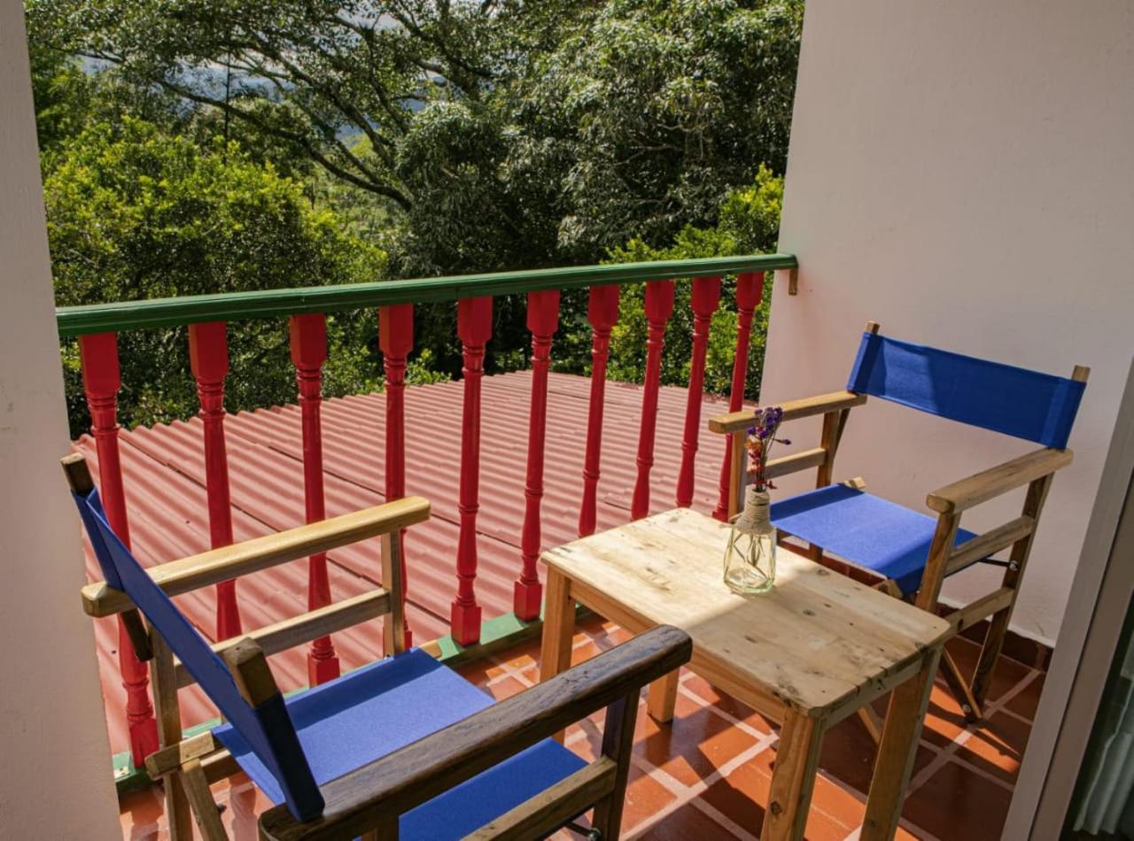 Deluxe Double Room with Balcony photo 2